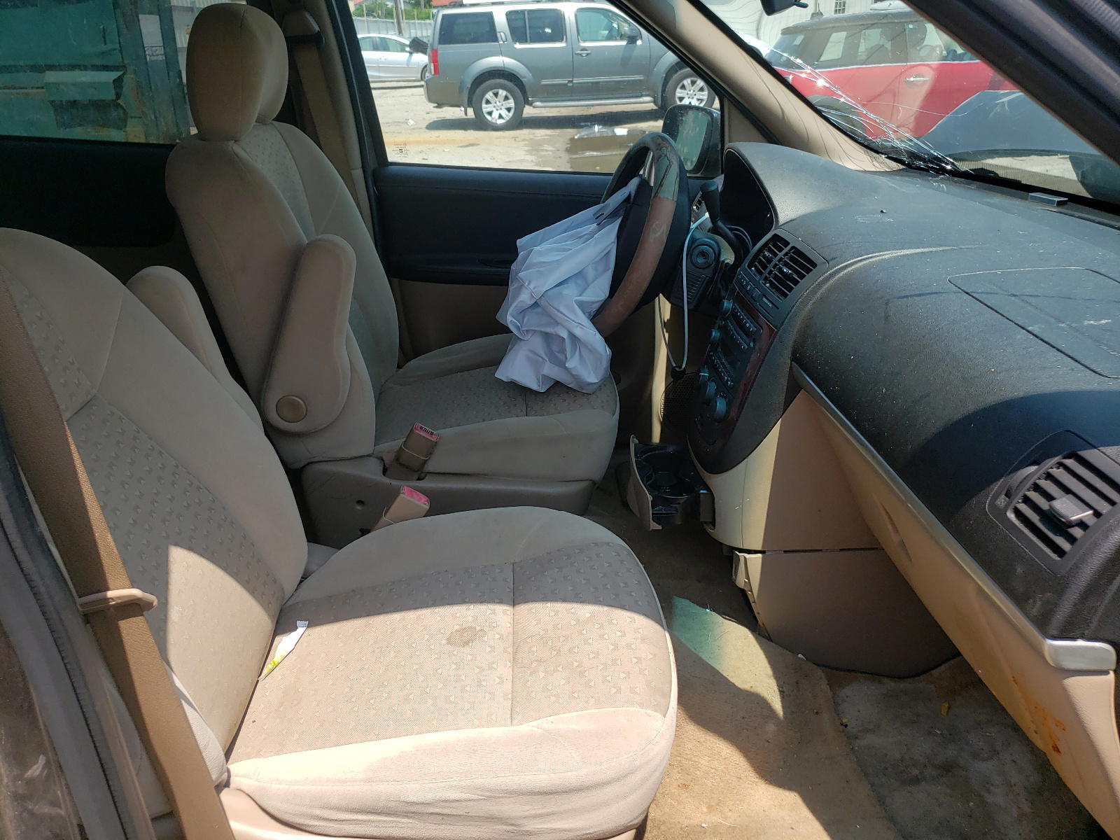 Photo 5 from auction – 2008 CHEVROLET UPLANDER L with VIN 1GNDV231X8D142709