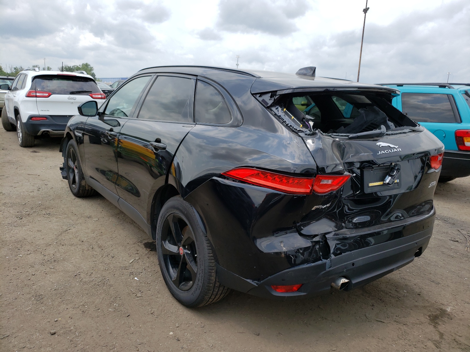 Photo 3 from auction – 2020 JAGUAR F-PACE PRE with VIN SADCJ2FX7LA631258