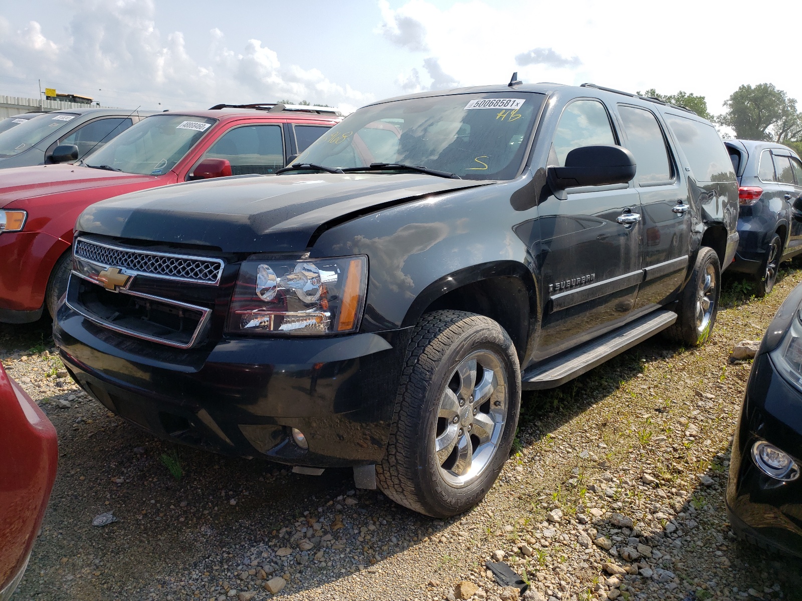 Photo 2 from auction – 2008 CHEVROLET SUBURBAN K with VIN 3GNFK16308G178968