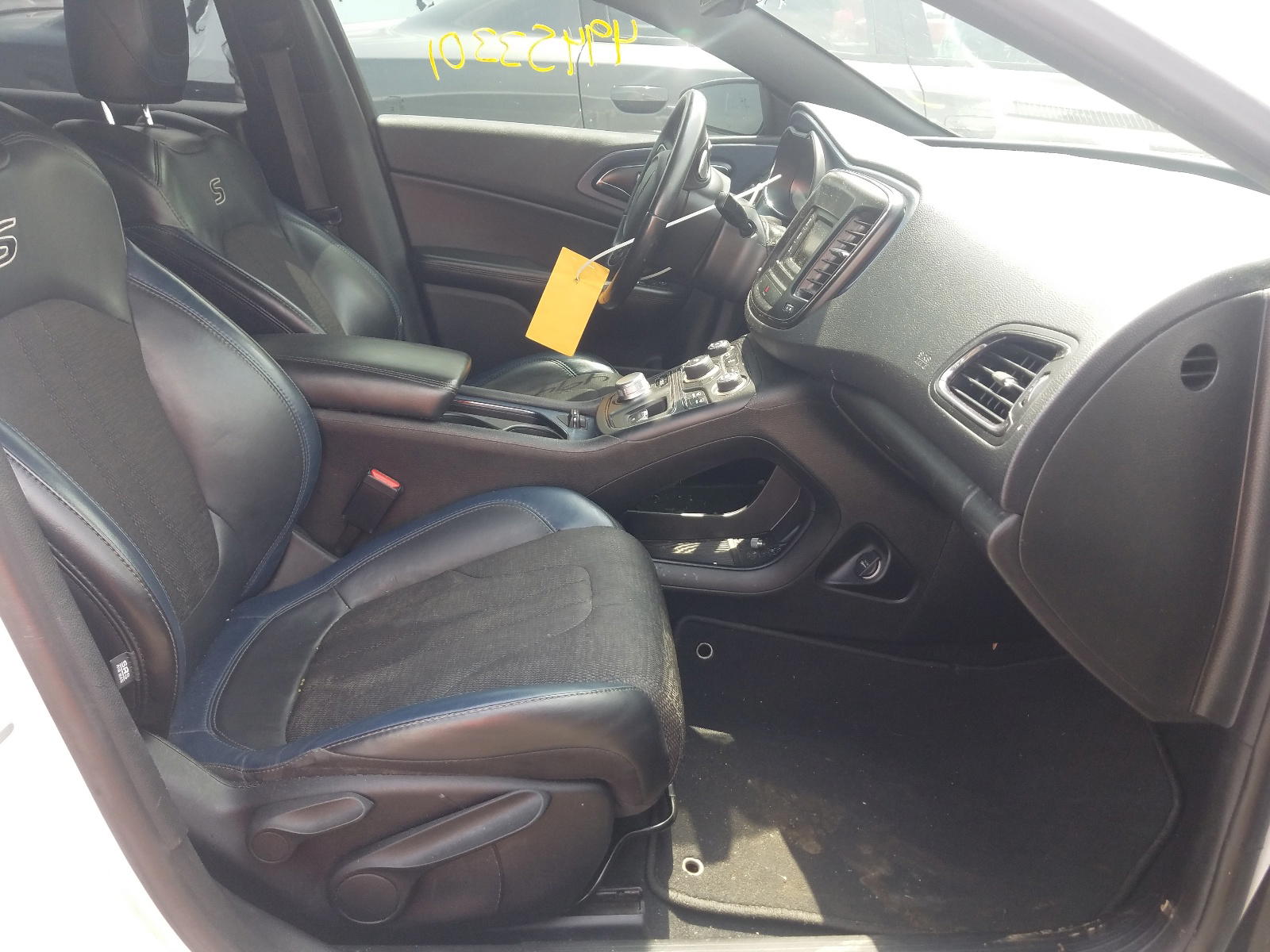 Photo 5 from auction – 2016 CHRYSLER 200 S with VIN 1C3CCCBB7GN129813