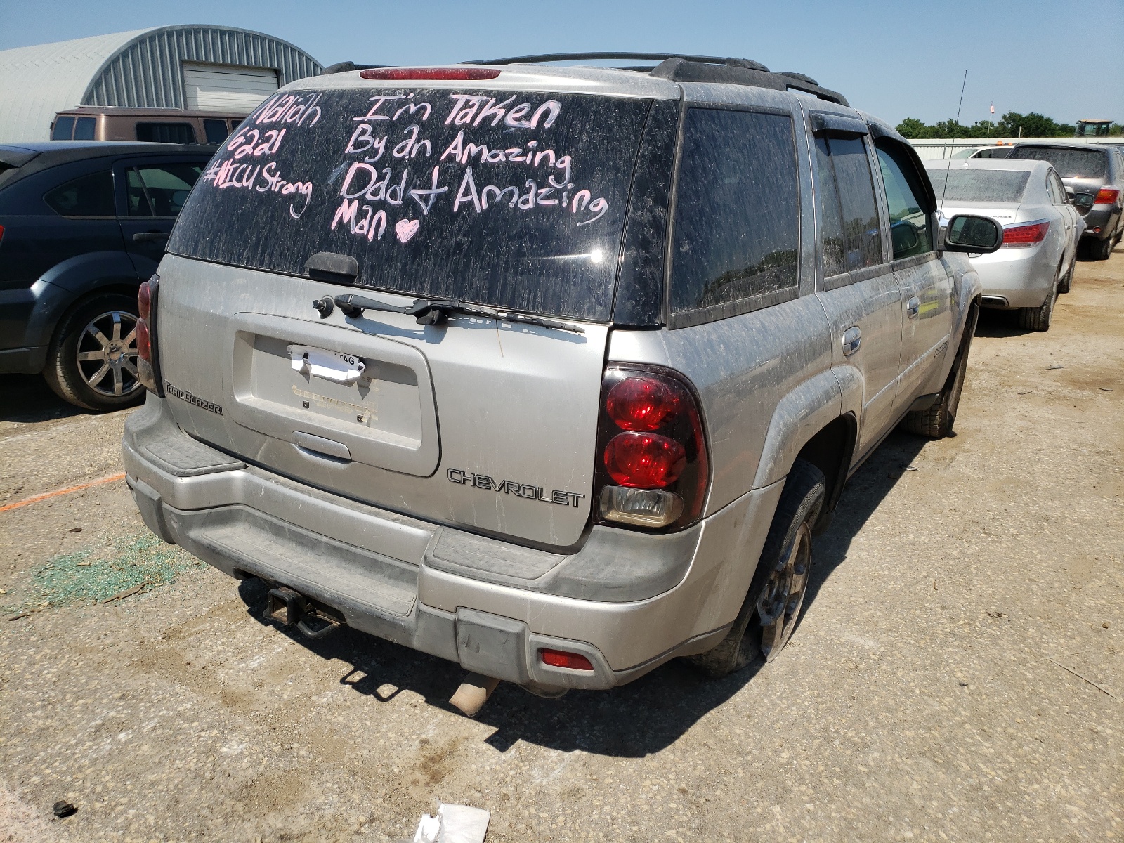 Photo 4 from auction – 2004 CHEVROLET TRAILBLAZE with VIN 1GNDT13S842182947
