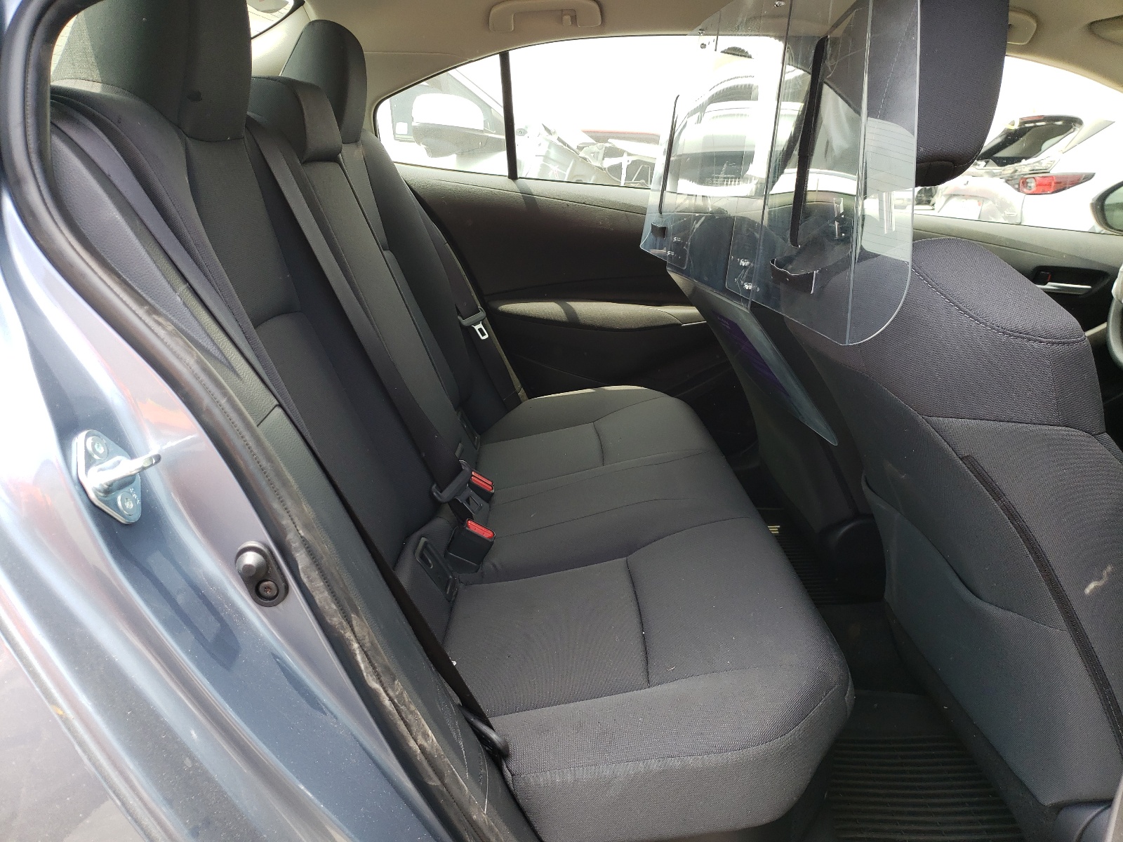Photo 6 from auction – 2021 TOYOTA COROLLA LE with VIN JTDEAMDE5MJ027226