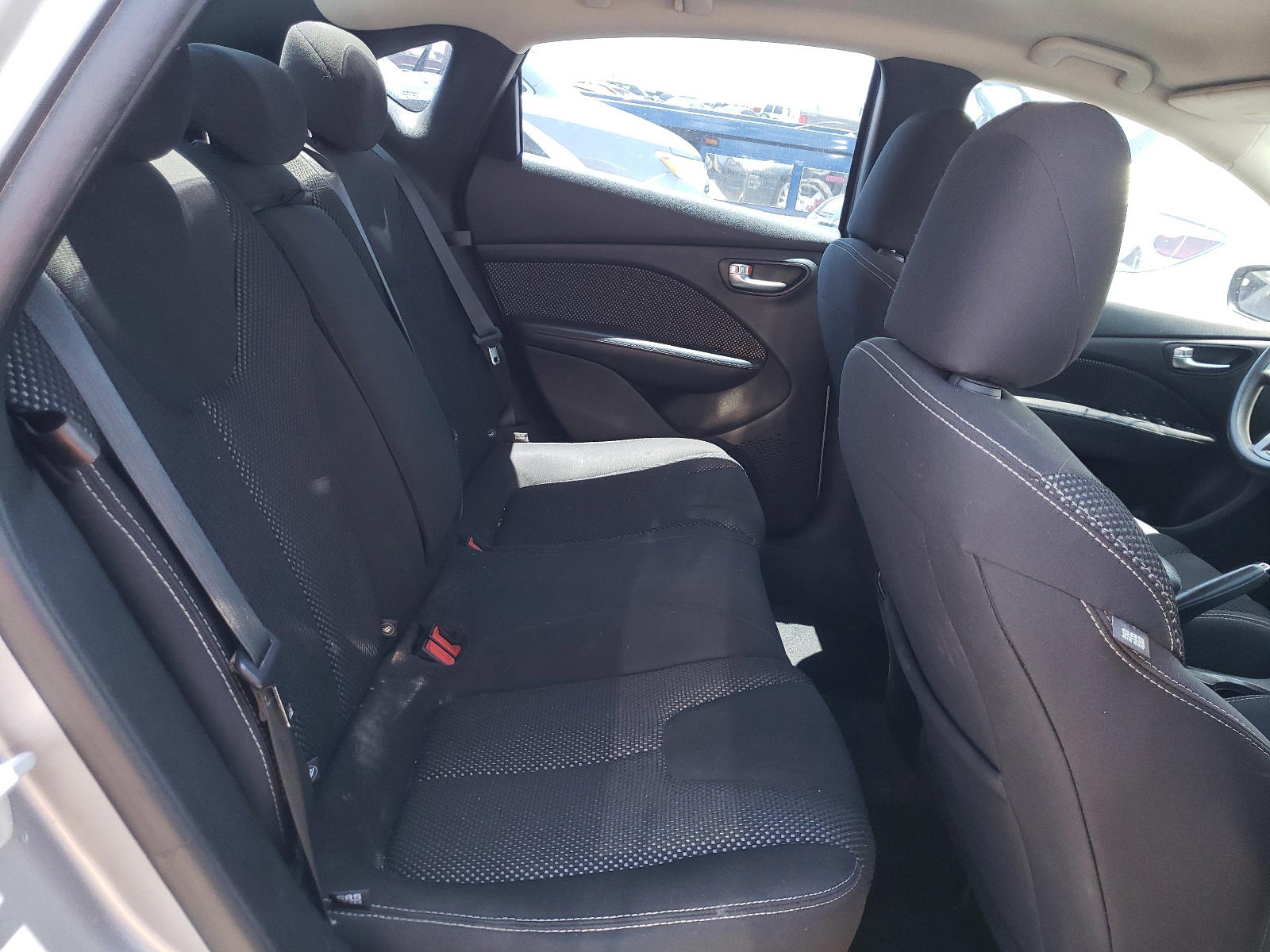 Photo 6 from auction – 2015 DODGE DART SXT with VIN 1C3CDFBB0FD222613
