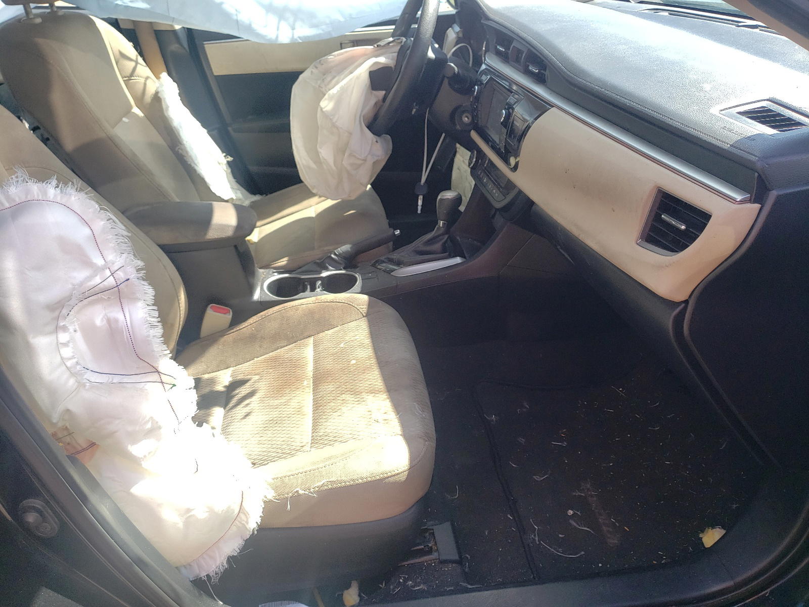 Photo 5 from auction – 2016 TOYOTA COROLLA with VIN 2T1BURHE8GC525017
