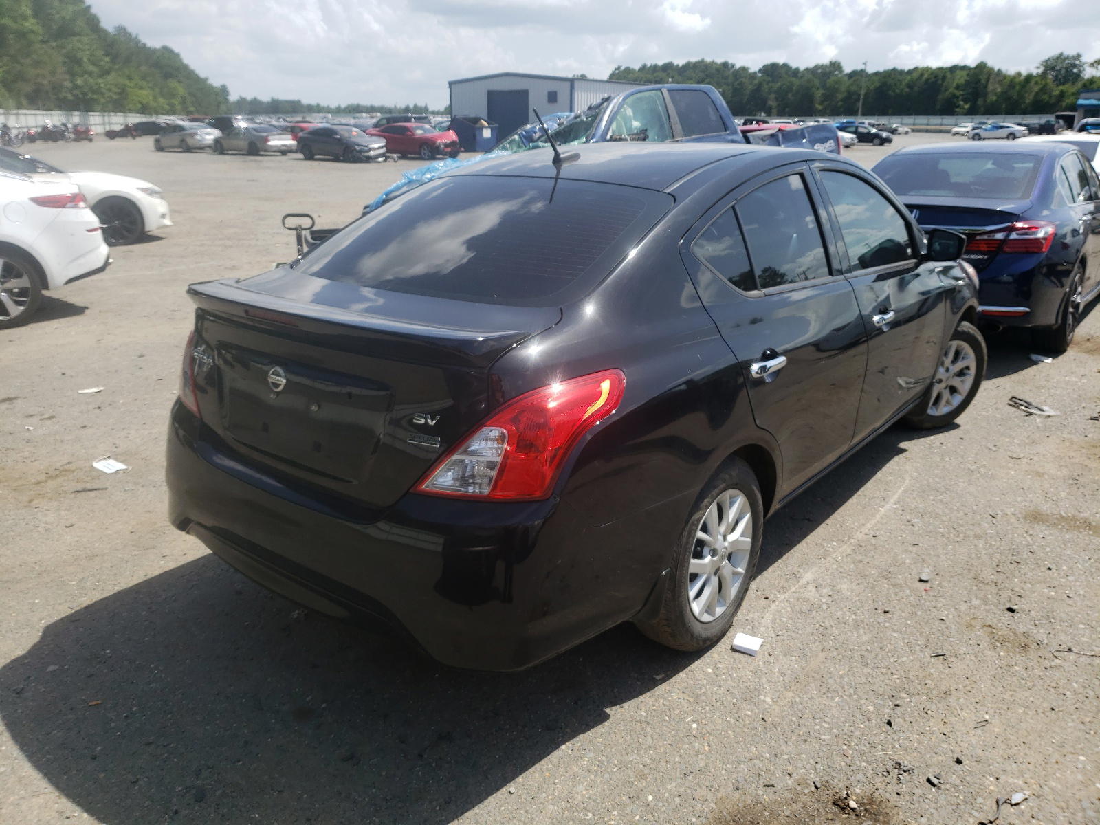 Photo 4 from auction – 2019 NISSAN VERSA S with VIN 3N1CN7AP3KL804983