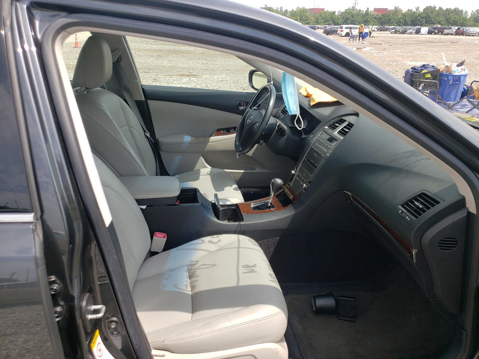 Photo 5 from auction – 2010 LEXUS ES 350 with VIN JTHBK1EG8A2364802