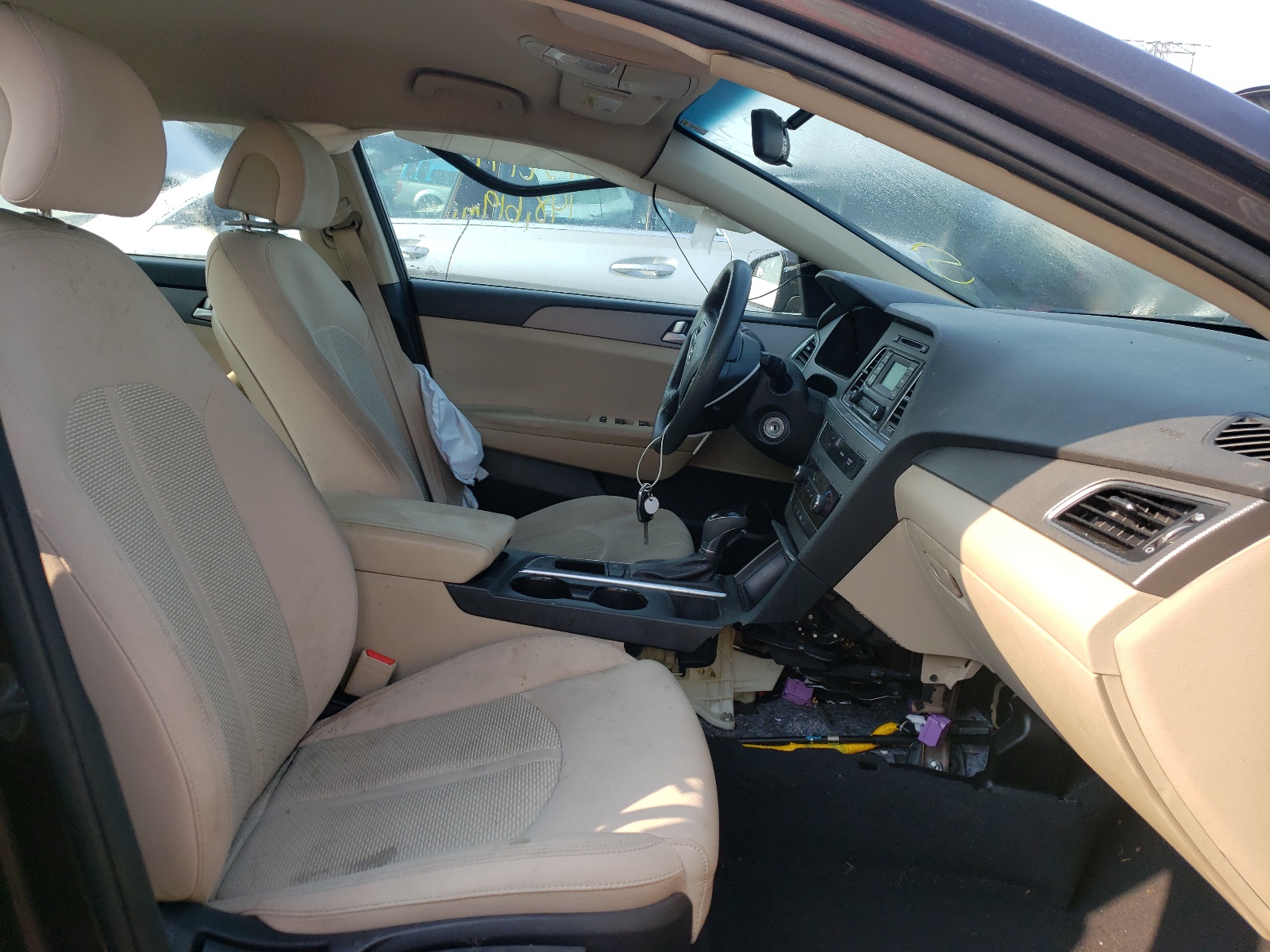 Photo 5 from auction – 2015 HYUNDAI SONATA SE with VIN 5NPE24AF0FH186855