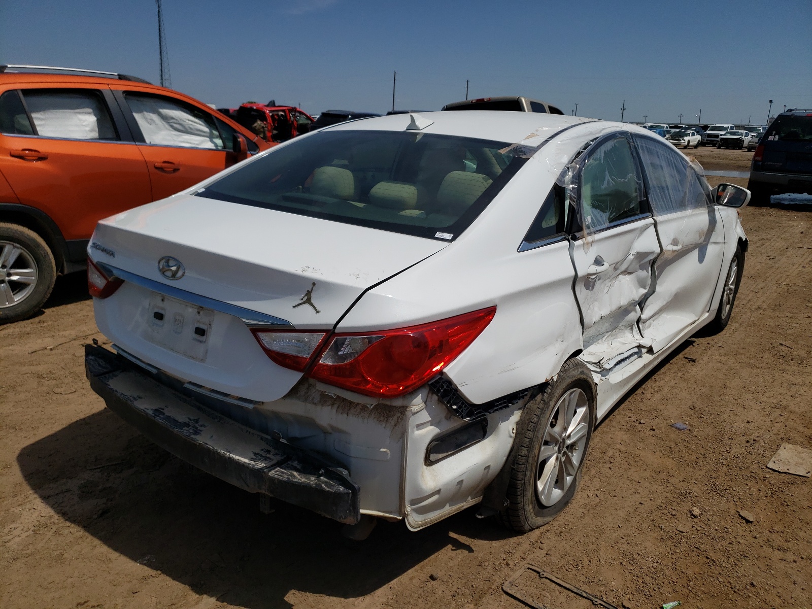 Photo 4 from auction – 2013 HYUNDAI SONATA GLS with VIN 5NPEB4AC4DH609052
