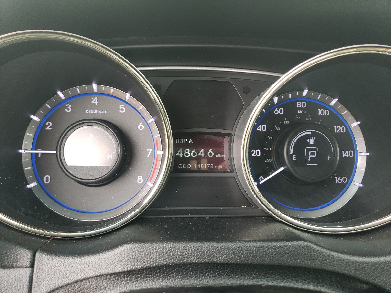 Photo 8 from auction – 2013 HYUNDAI SONATA SE with VIN 5NPEC4ACXDH706821