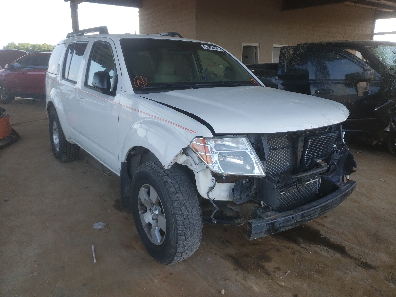 NISSAN PATHFINDER 2012 с VIN 5N1AR1NB2CC615254 - Фото с аукциона