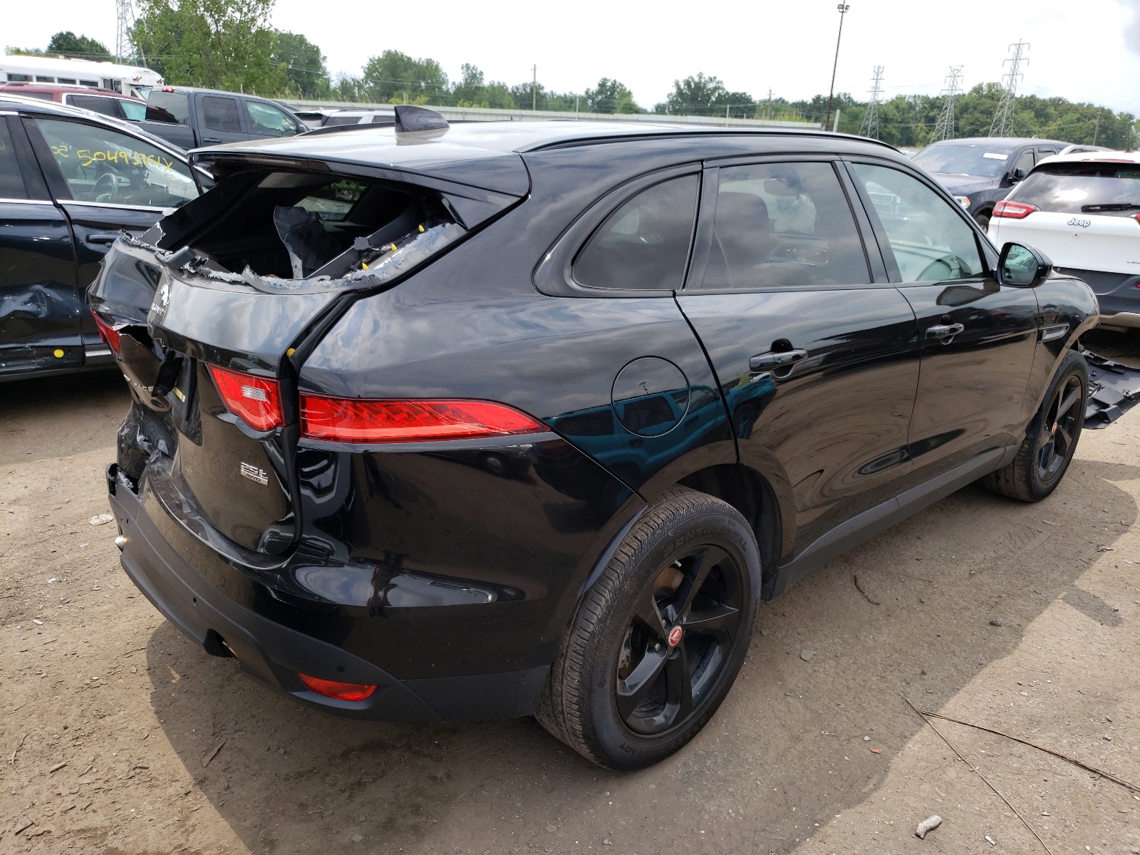 Photo 4 from auction – 2020 JAGUAR F-PACE PRE with VIN SADCJ2FX7LA631258