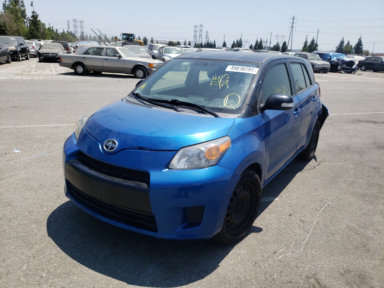 Photo 2 from auction – 2013 TOYOTA SCION XD with VIN JTKKUPB46D1037004