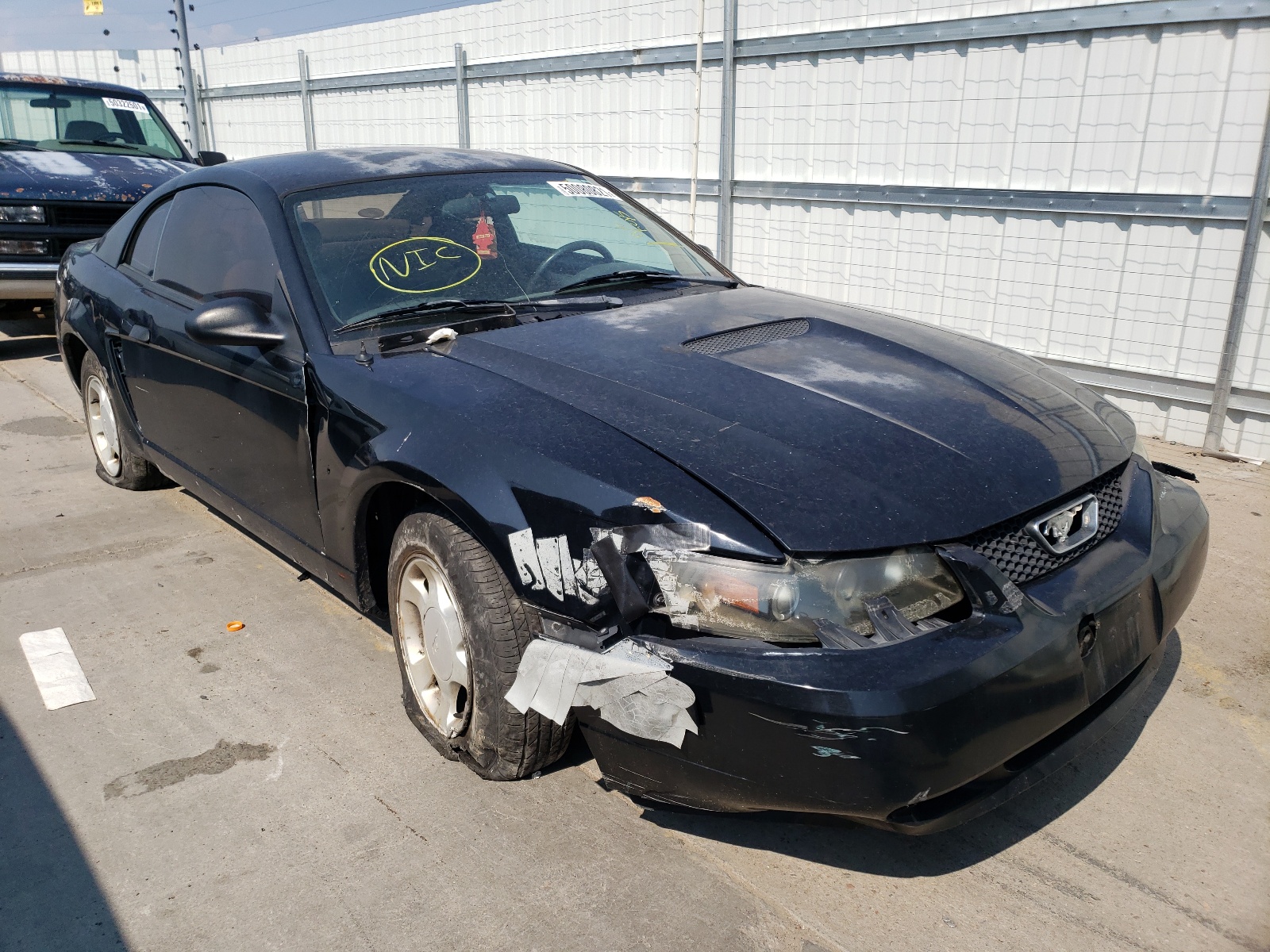 Photo 1 from auction – 1999 FORD MUSTANG with VIN 1FAFP4044XF146267