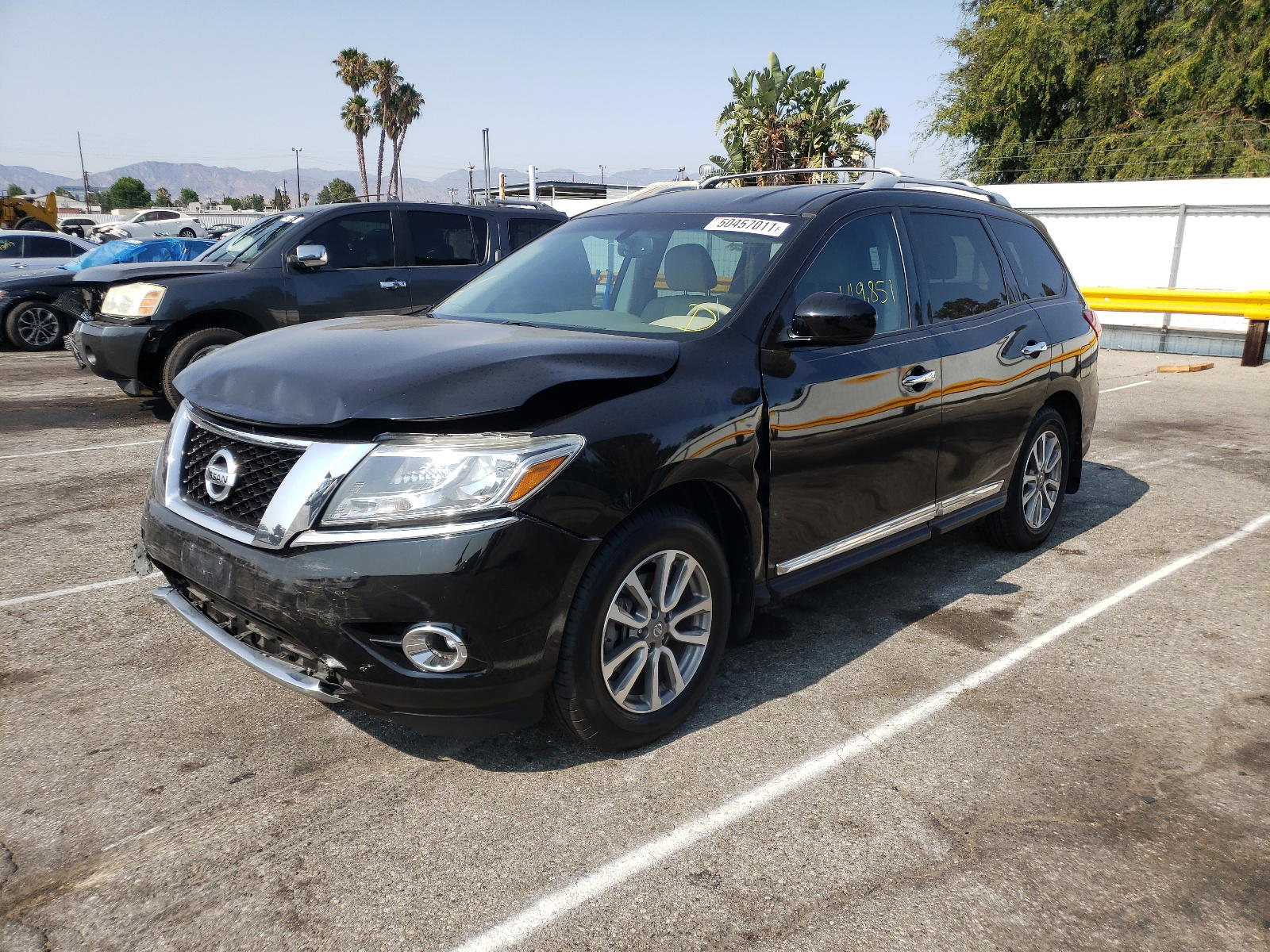 Photo 2 from auction – 2013 NISSAN PATHFINDER with VIN 5N1AR2MN2DC607836
