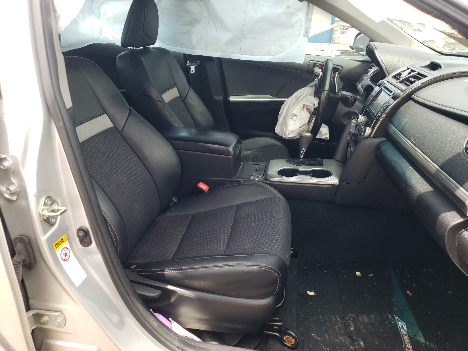 Photo 5 from auction – 2014 TOYOTA CAMRY L with VIN 4T1BF1FK1EU452699