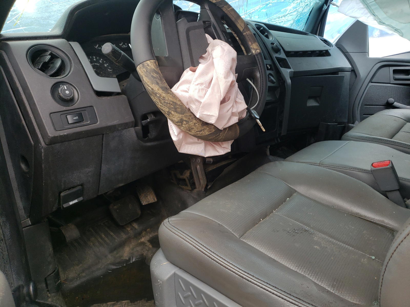Photo 5 from auction – 2012 FORD F150 with VIN 1FTMF1CM4CFB58573