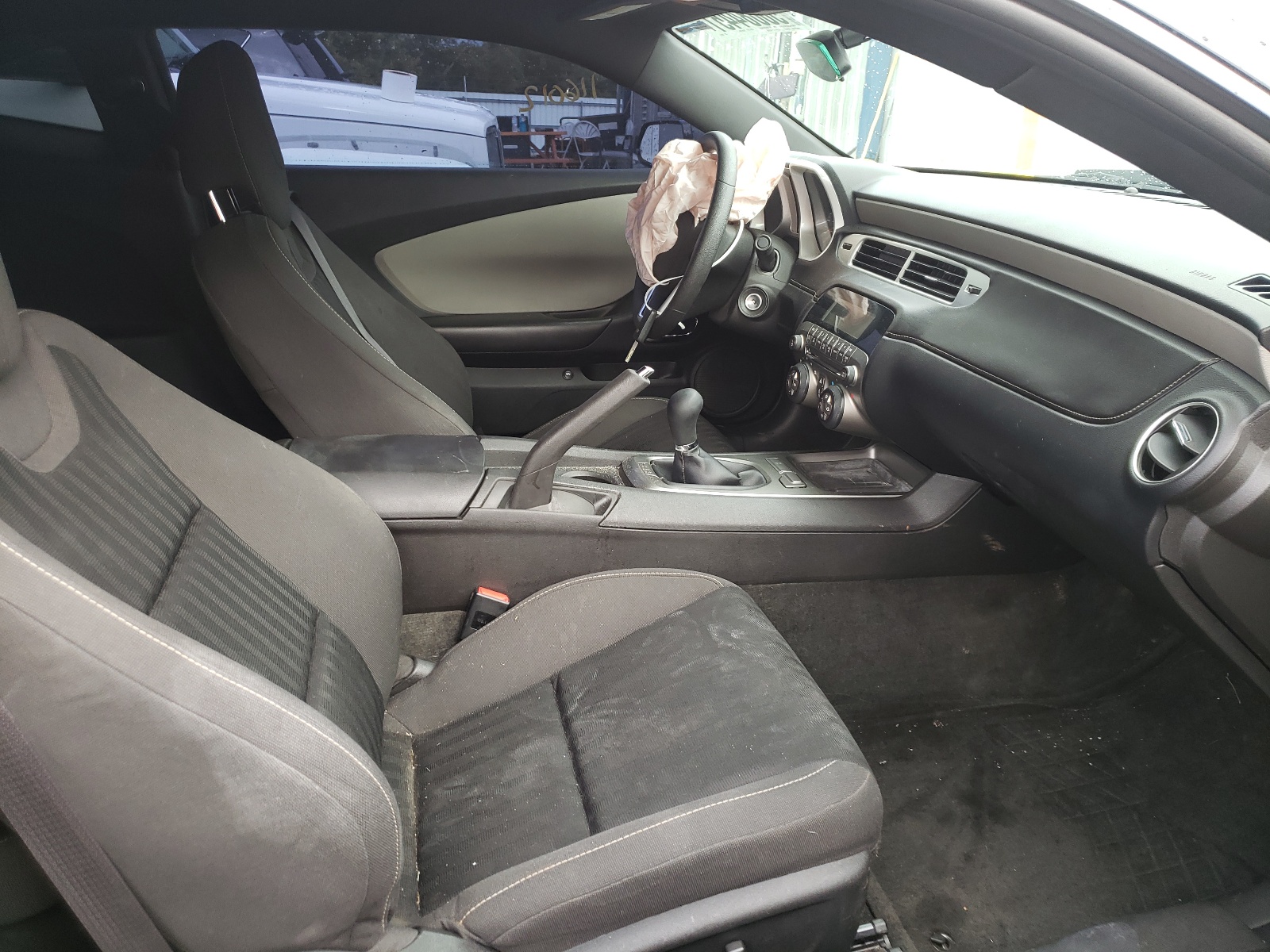 Photo 5 from auction – 2013 CHEVROLET CAMARO LS with VIN 2G1FE1E35D9190113