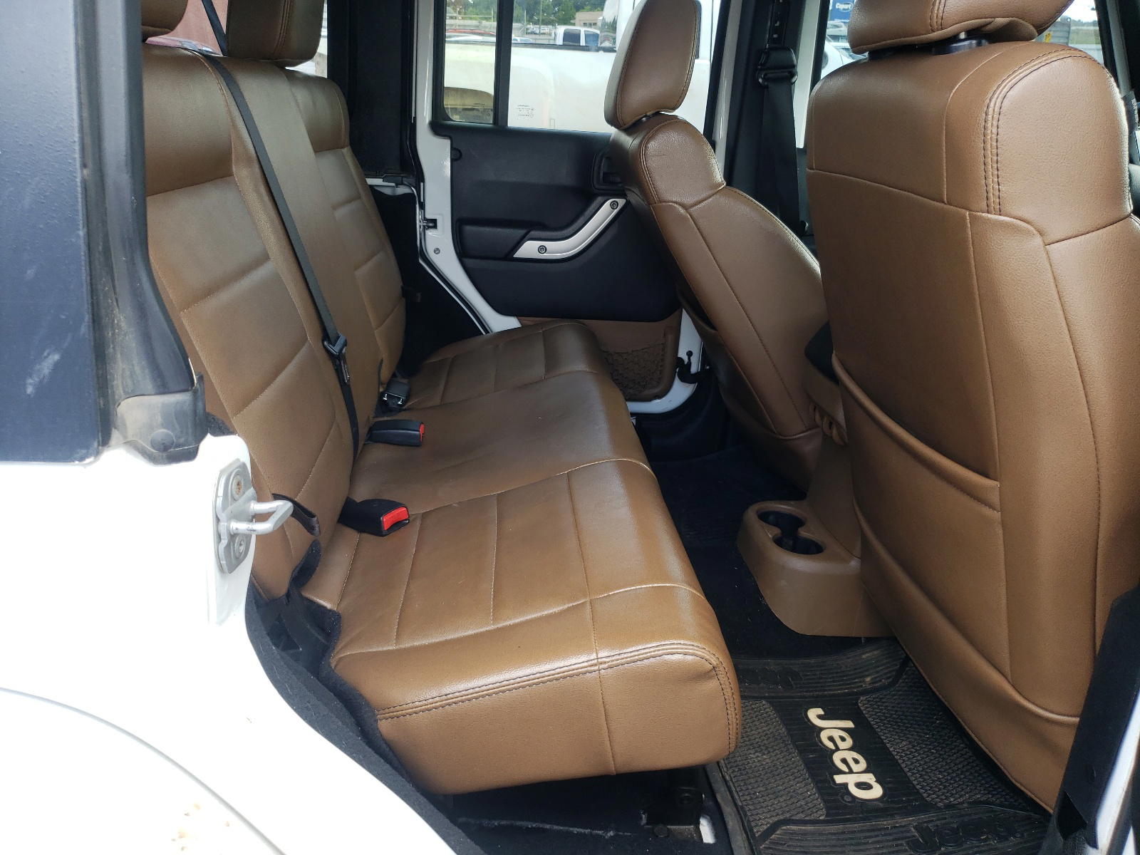 Photo 6 from auction – 2011 JEEP WRANGLER U with VIN 1J4HA5H16BL577606