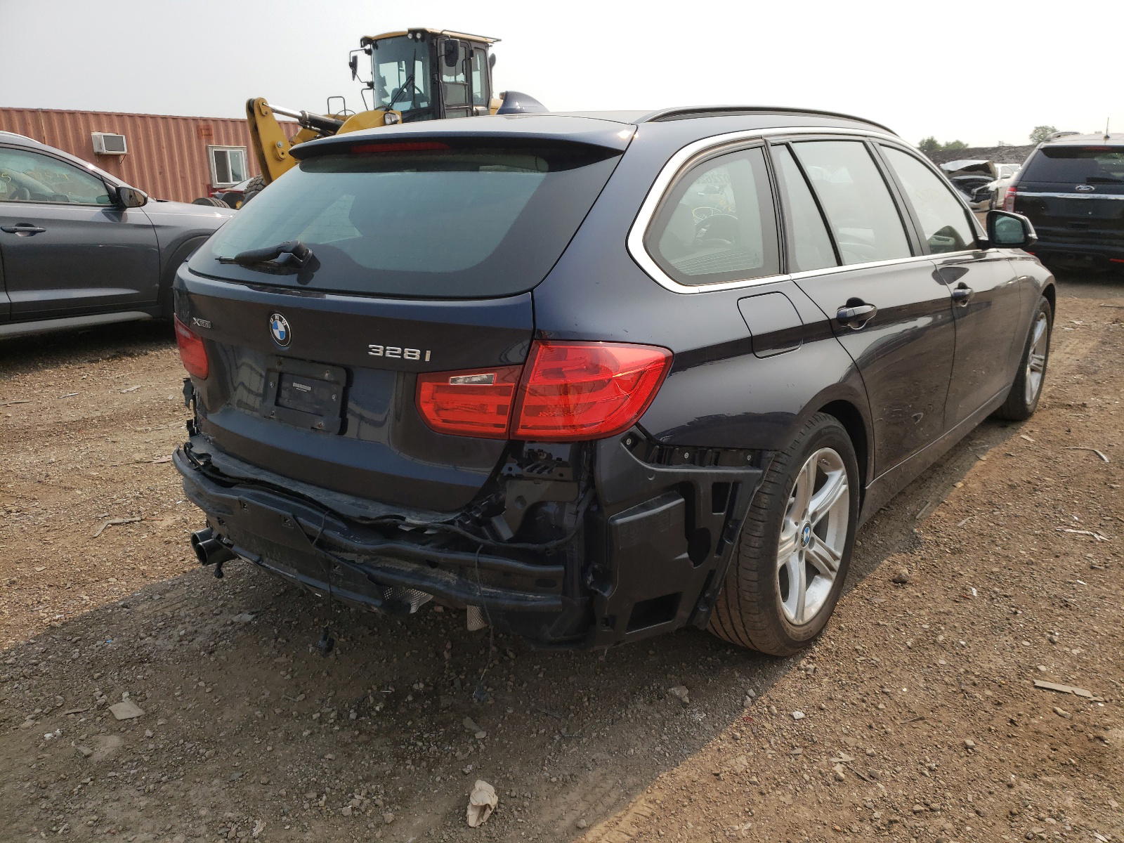 Photo 4 from auction – 2015 BMW 328 XI with VIN WBA3G7C54FK480658