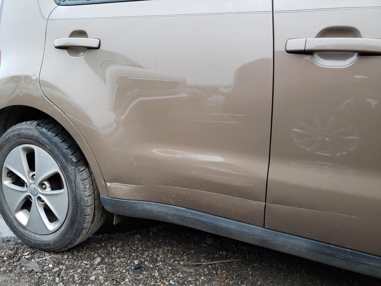 Photo 9 from auction – 2015 KIA SOUL with VIN KNDJN2A20F7213970