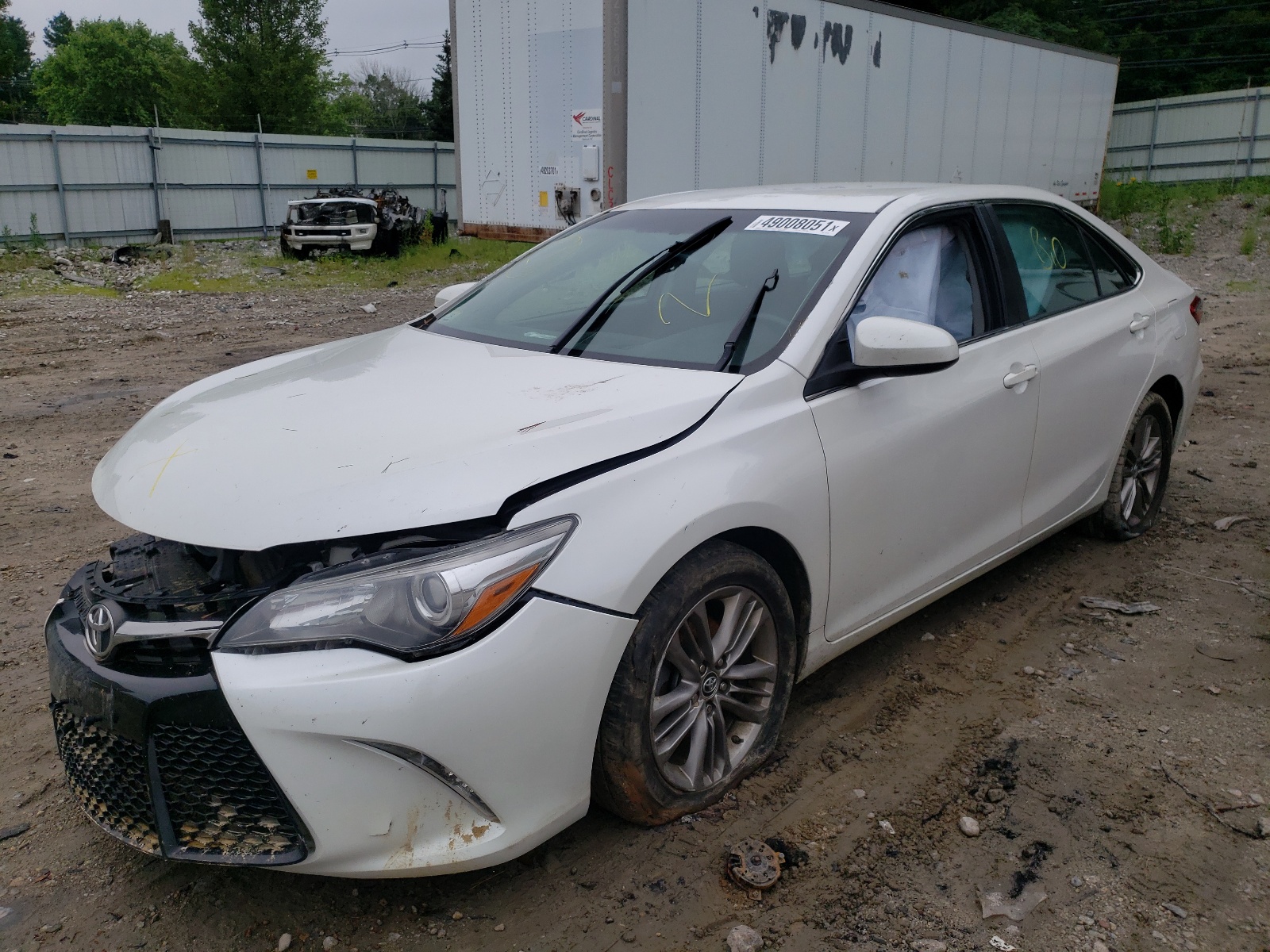 Photo 2 from auction – 2015 TOYOTA CAMRY LE with VIN 4T1BF1FKXFU475500