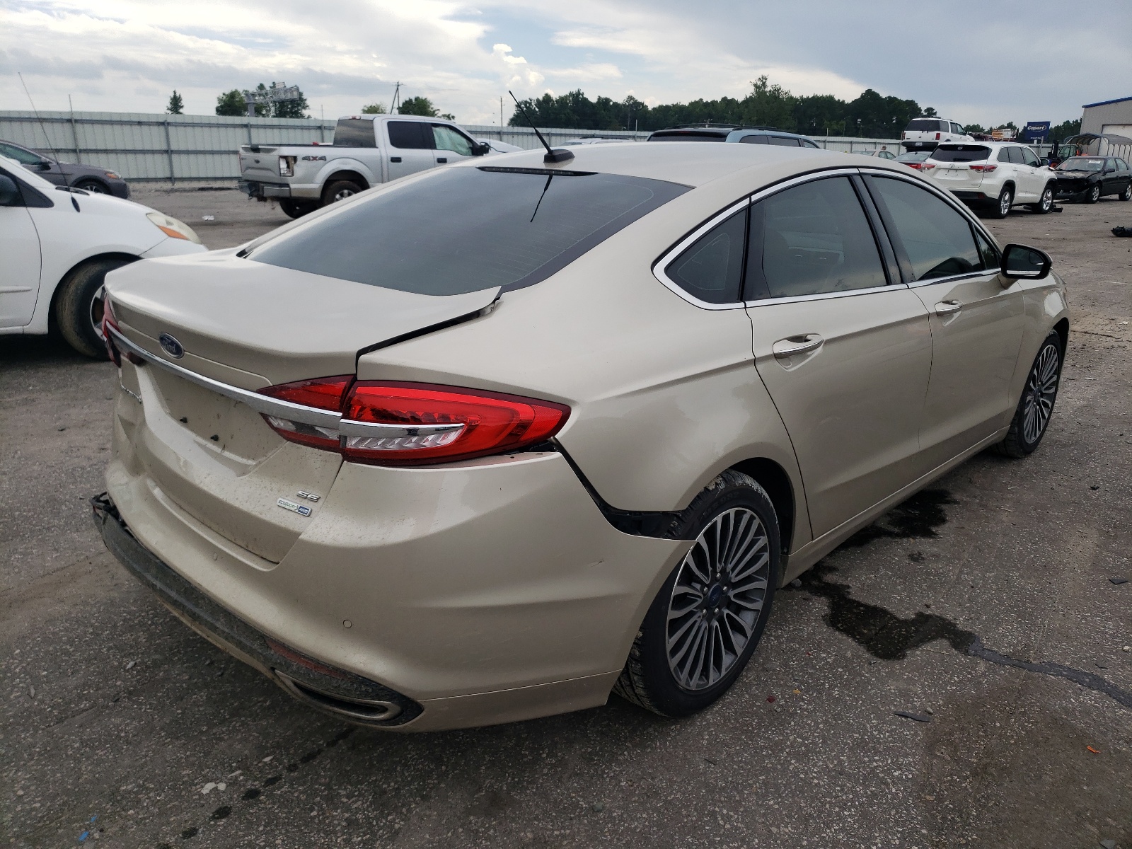 Photo 4 from auction – 2017 FORD FUSION SE with VIN 3FA6P0T94HR218914