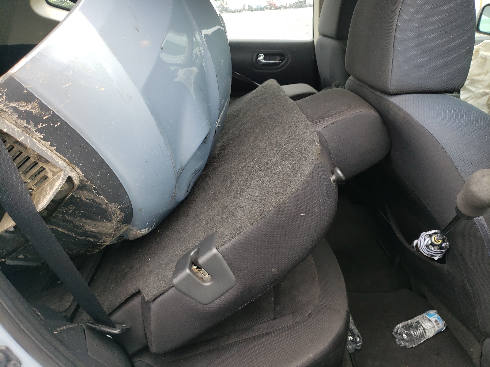 Photo 6 from auction – 2014 NISSAN ROGUE with VIN JN8AS5MV2EW204325