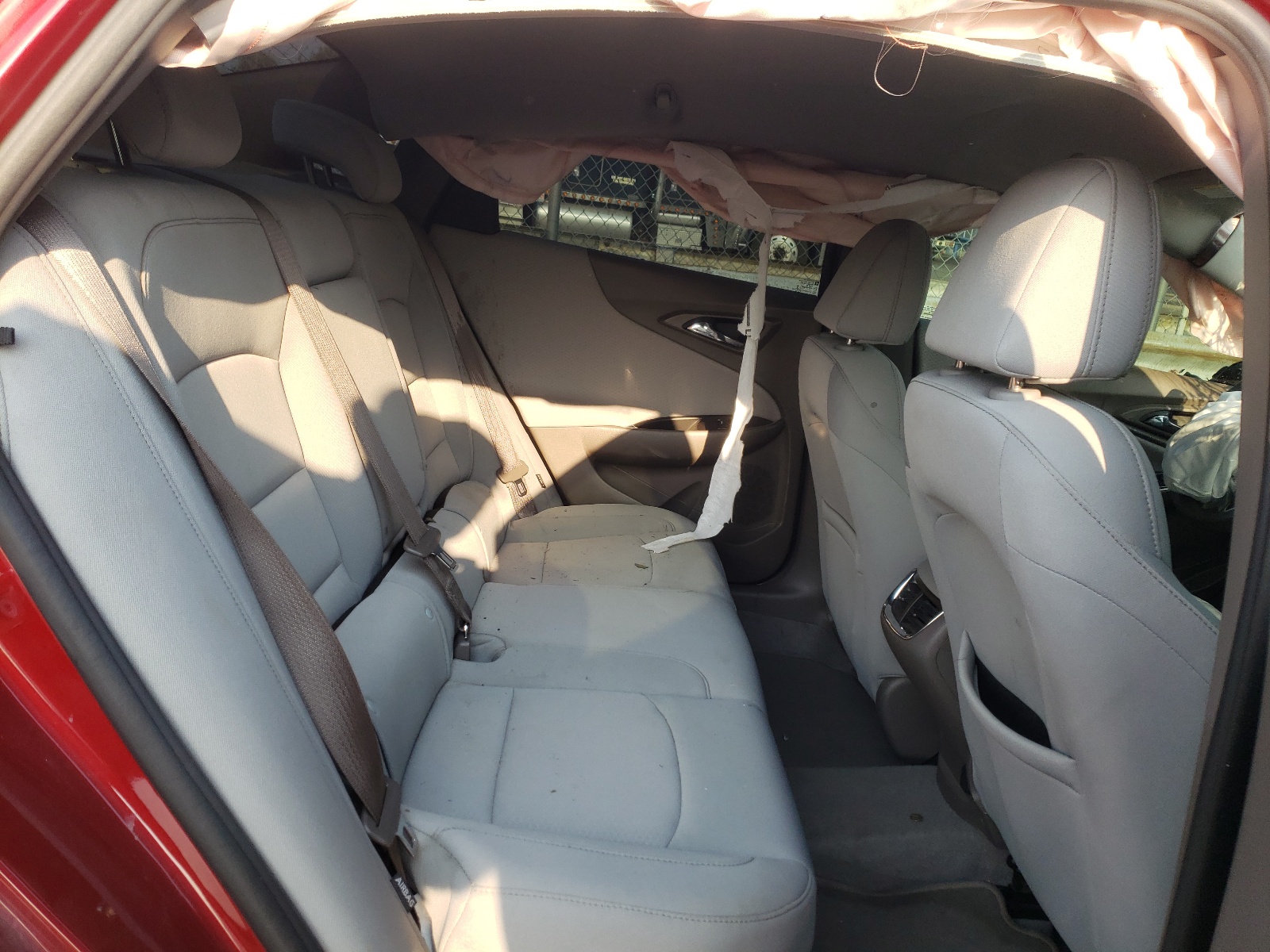 Photo 6 from auction – 2019 CHEVROLET MALIBU LT with VIN 1G1ZD5ST2KF213332