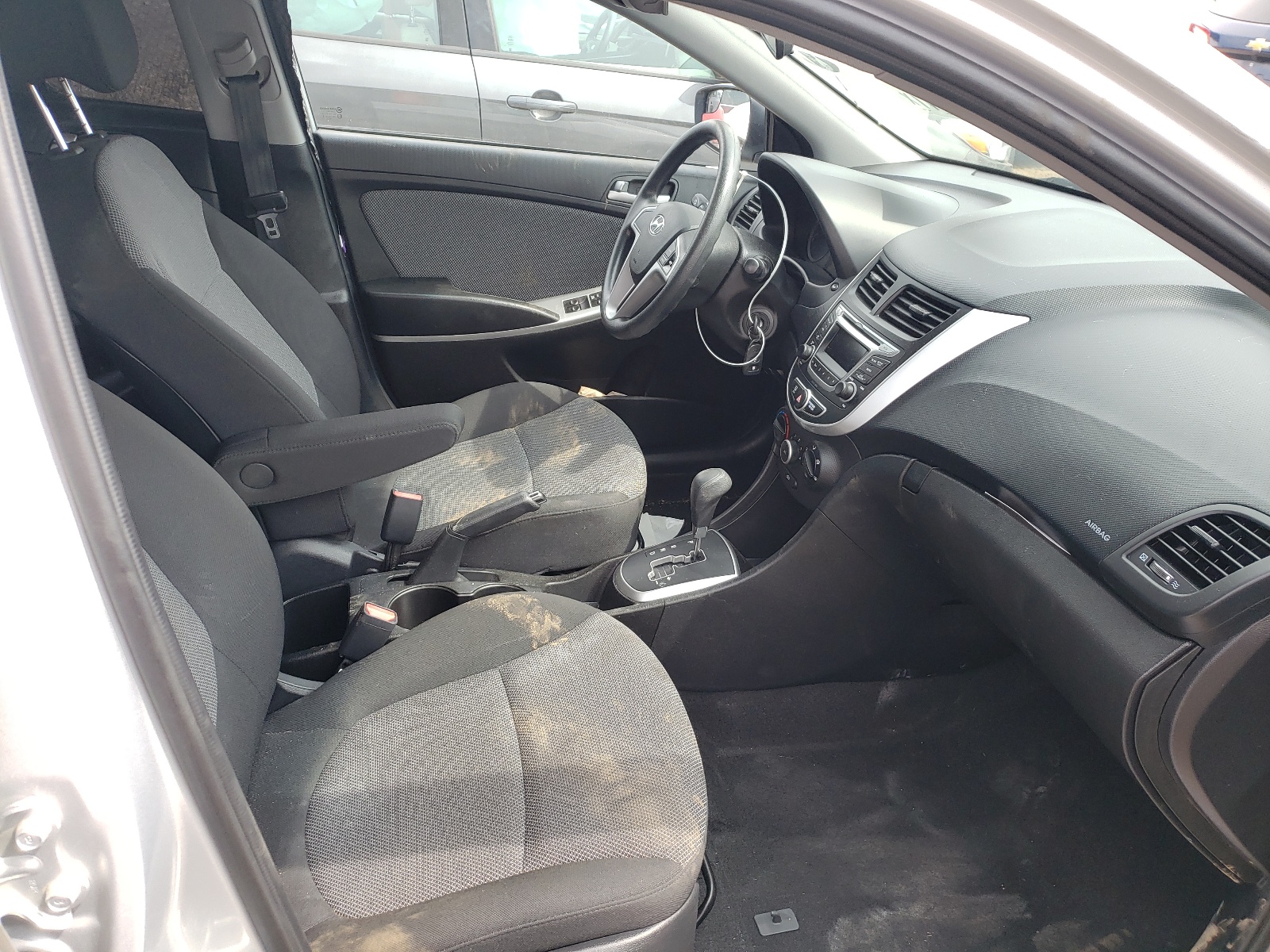 Photo 5 from auction – 2014 HYUNDAI ACCENT GLS with VIN KMHCT5AE1EU166597