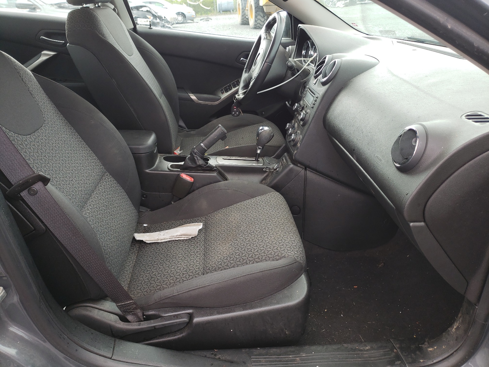 Photo 5 from auction – 2009 PONTIAC G6 with VIN 1G2ZG57N094175196