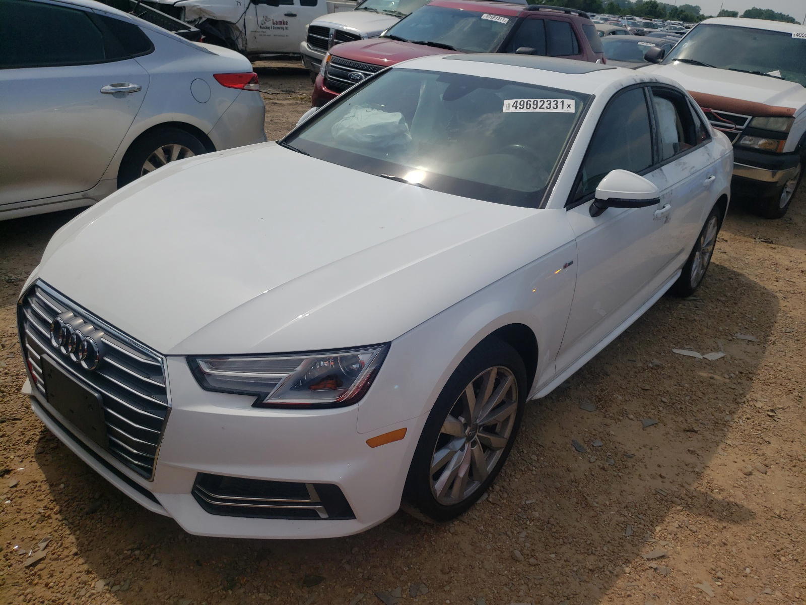 Photo 2 from auction – 2018 AUDI A4 PREMIUM with VIN WAUDNAF44JA123957