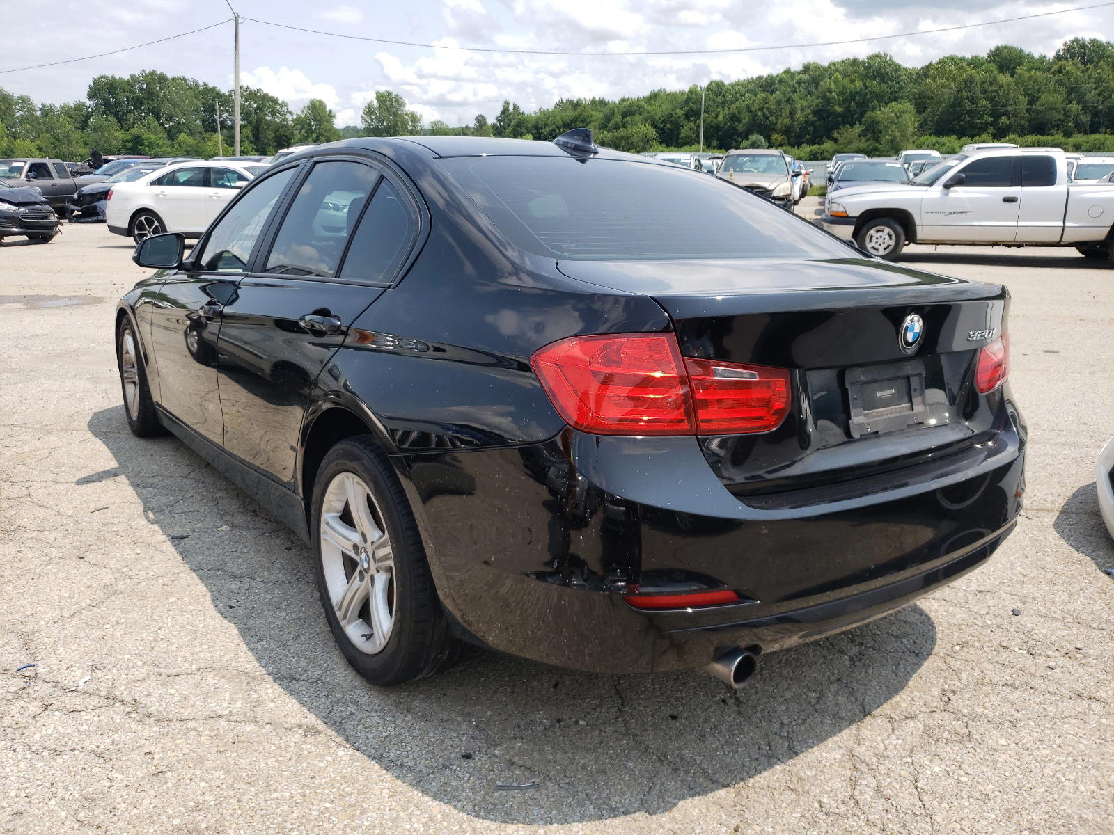 Photo 3 from auction – 2014 BMW 320 I with VIN WBA3B1C52EP680368