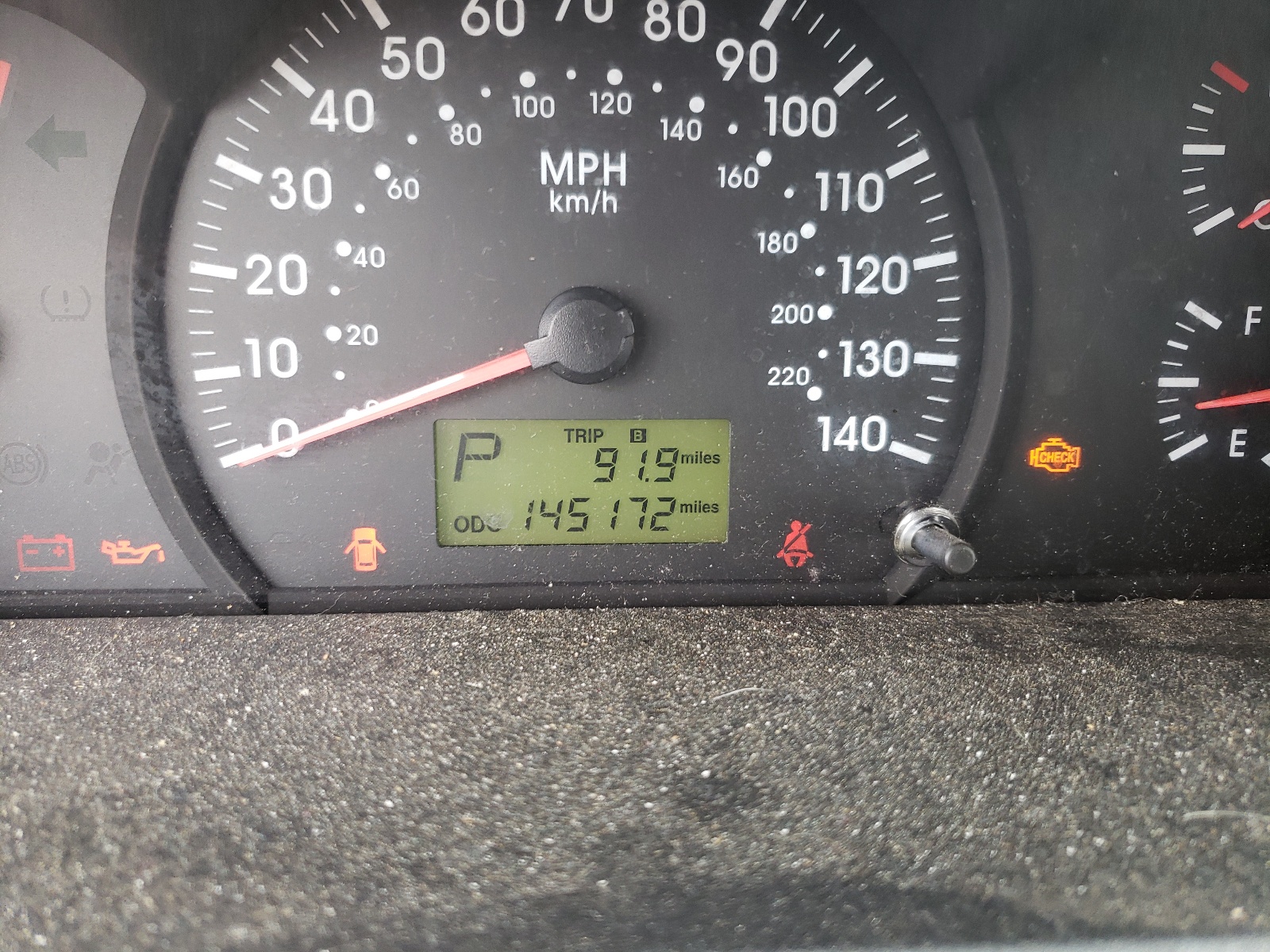 Photo 8 from auction – 2004 KIA SPECTRA LX with VIN KNAFE121245011868