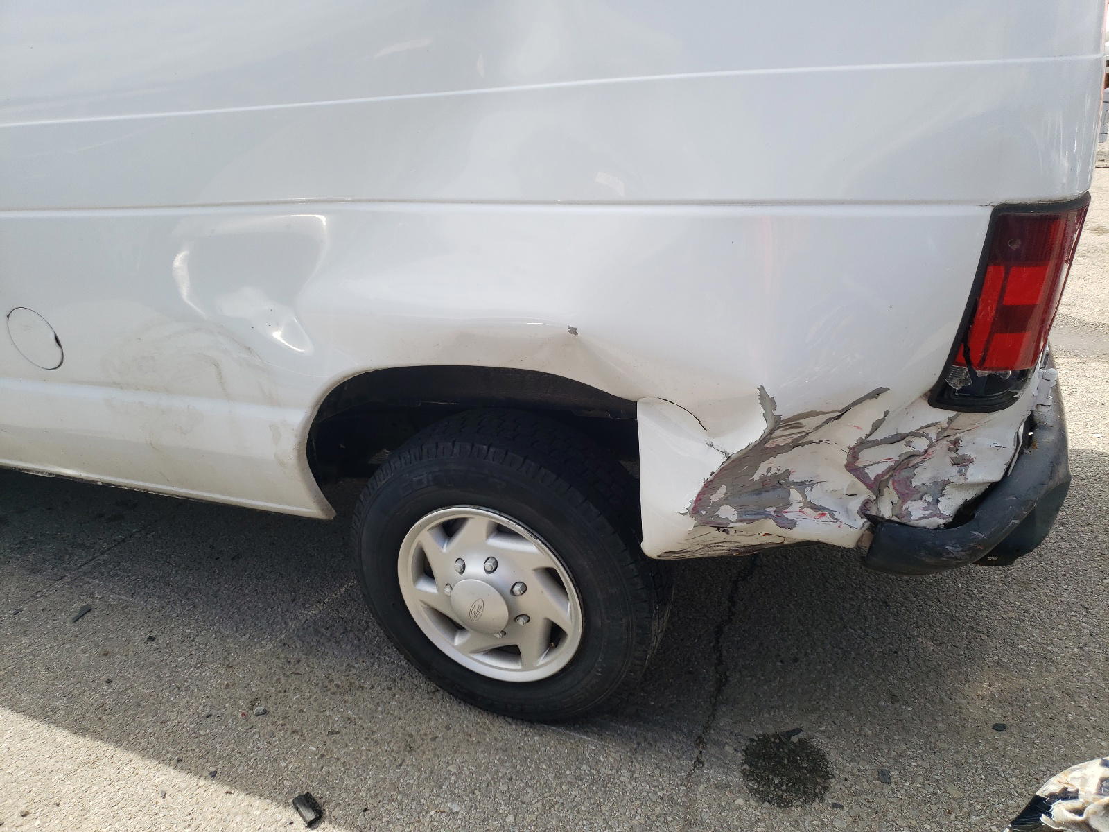 Photo 9 from auction – 2008 FORD ECONOLINE with VIN 1FTNE14W48DA90334