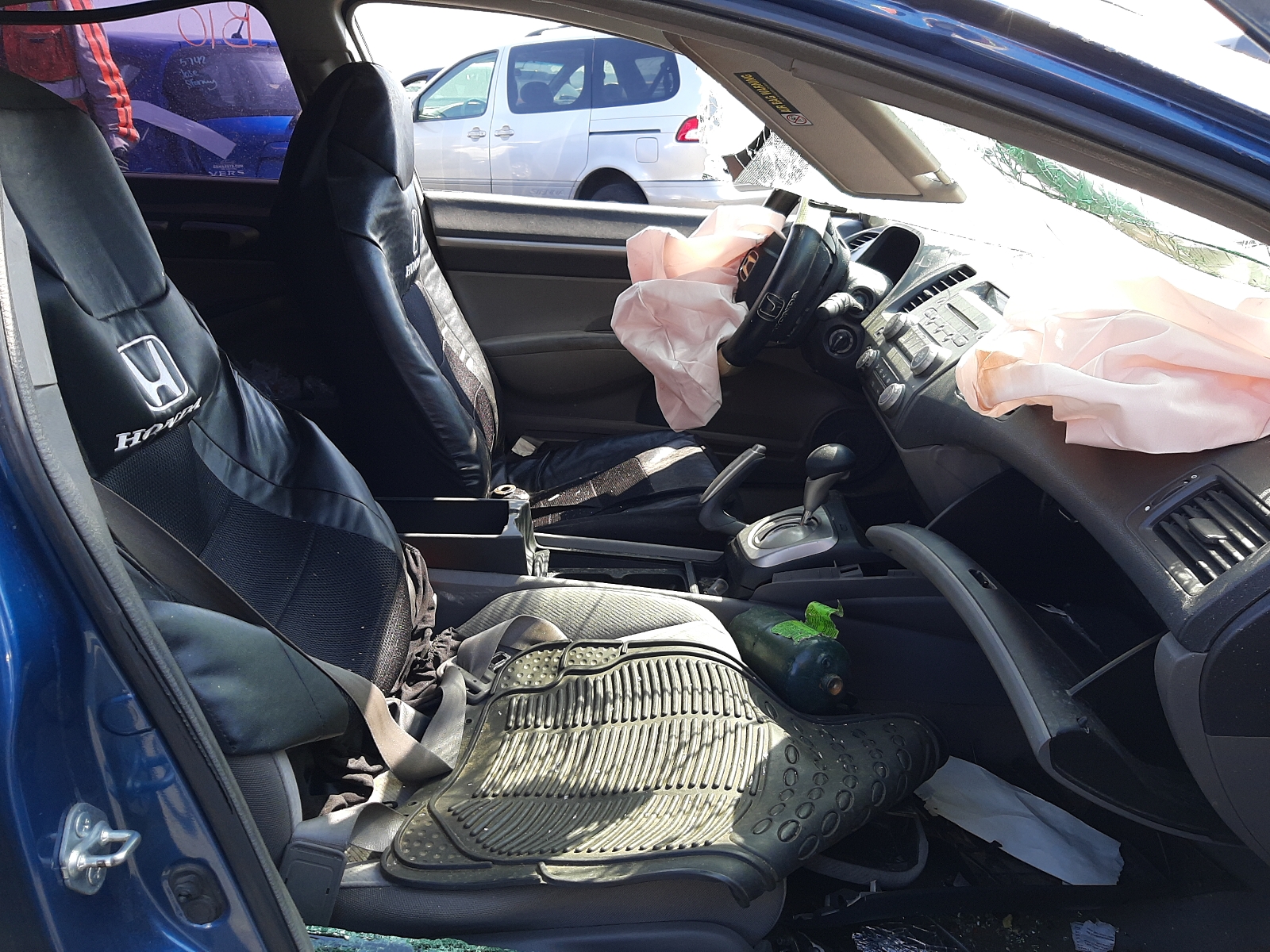 Photo 5 from auction – 2009 HONDA CIVIC EX with VIN 19XFA16859E026043