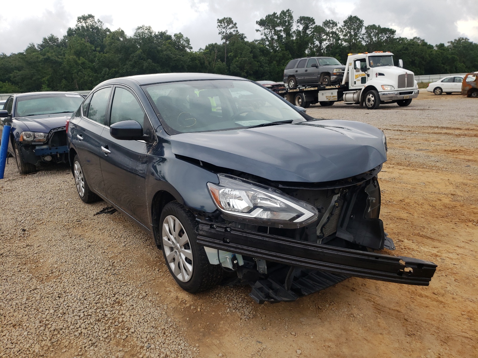 Photo 1 from auction – 2017 NISSAN SENTRA S with VIN 3N1AB7AP9HL650384