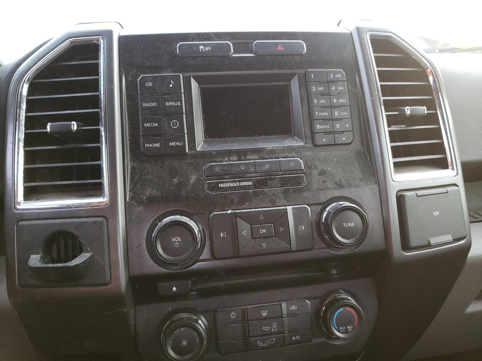 Photo 9 from auction – 2016 FORD F150 SUPER with VIN 1FTEW1CF0GFB28207