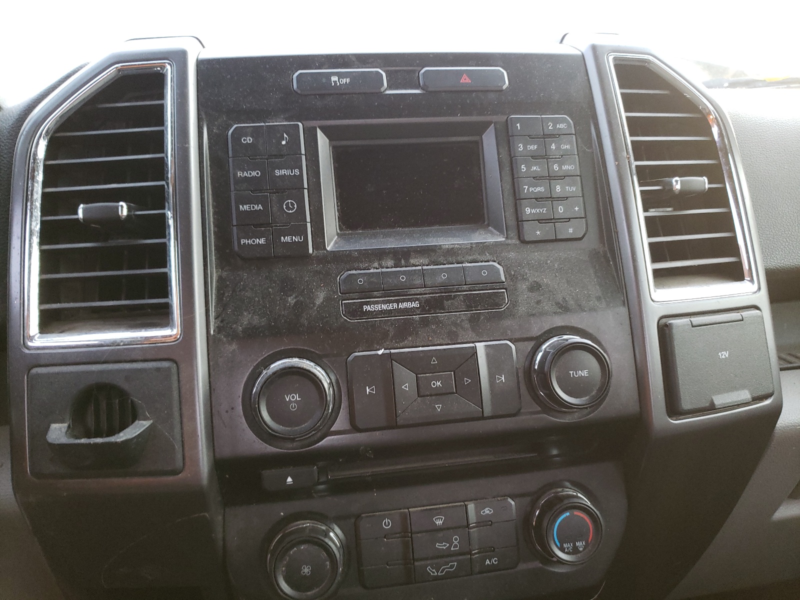 صورة رقم 9 من المزاد - 2016 FORD F150 SUPER مع VIN 1FTEW1CF0GFB28207