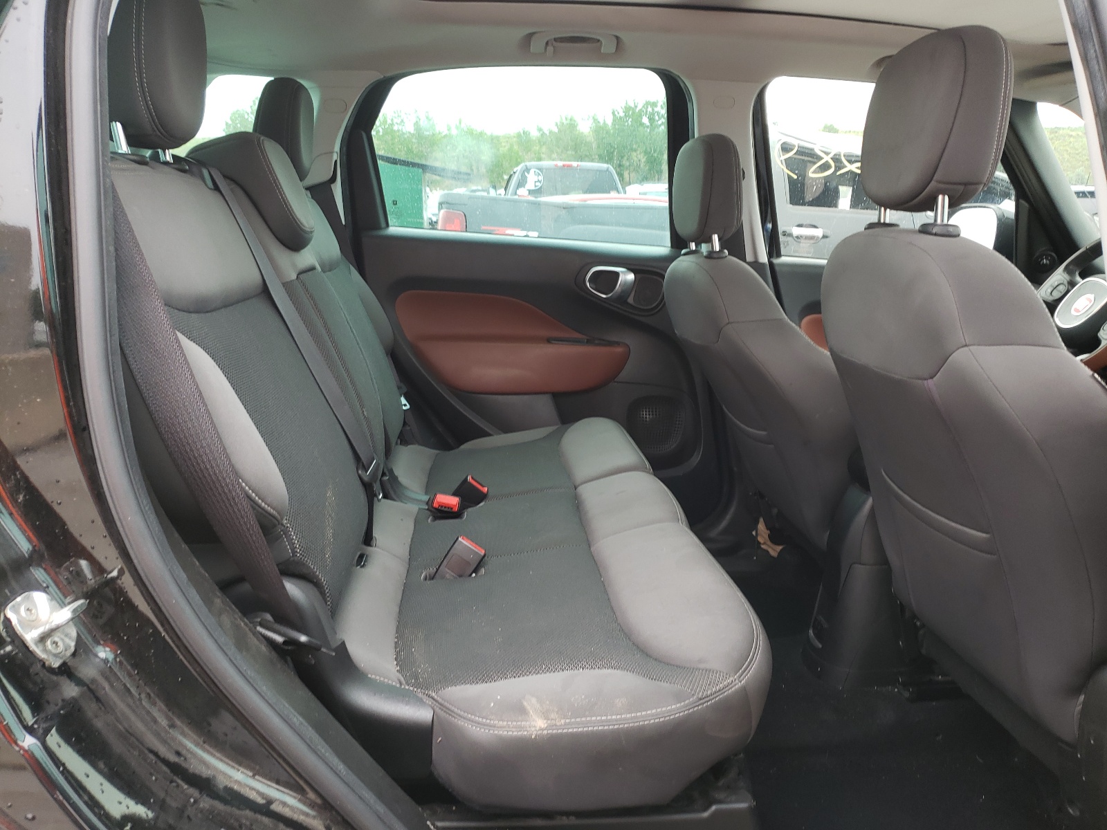 Photo 6 from auction – 2014 FIAT 500L TREKK with VIN ZFBCFADH4EZ011851