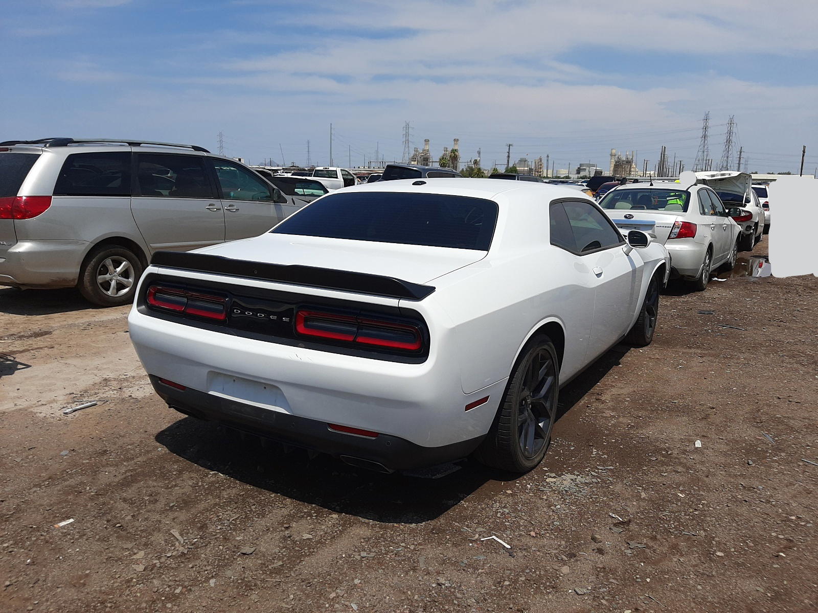Photo 4 from auction – 2019 DODGE CHALLENGER with VIN 2C3CDZBT5KH521358