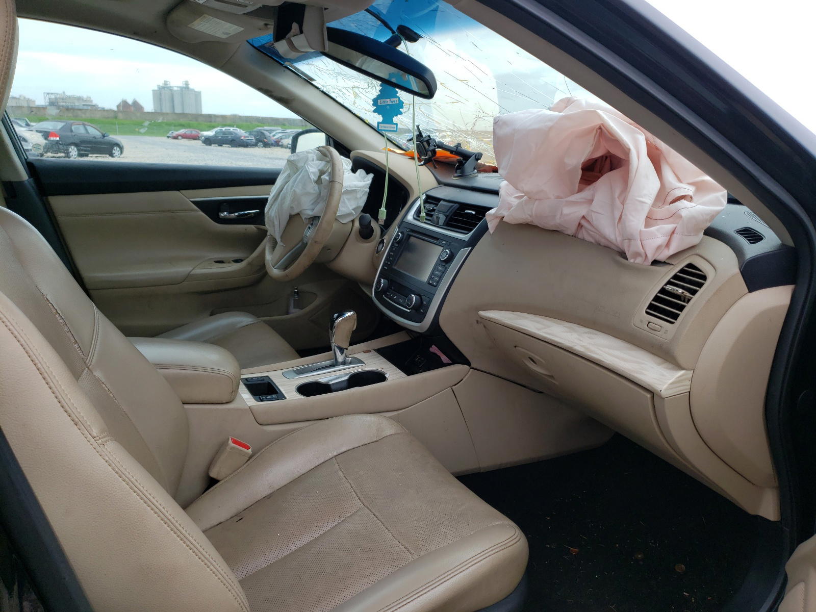 Photo 5 from auction – 2016 NISSAN ALTIMA 2.5 with VIN 1N4AL3AP1GC202014