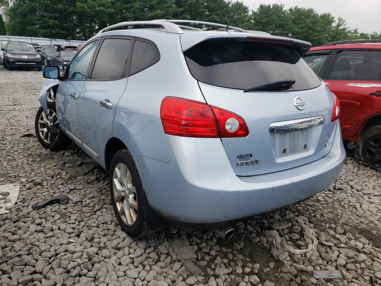 Photo 3 from auction – 2011 NISSAN ROGUE S with VIN JN8AS5MV2BW270613