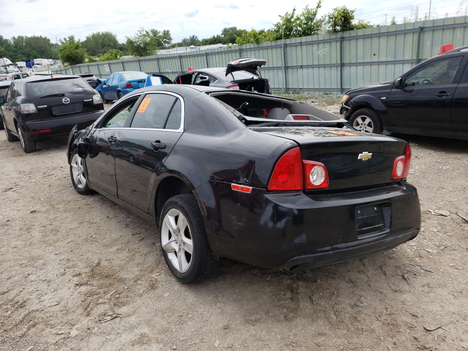 Photo 3 from auction – 2011 CHEVROLET MALIBU LS with VIN 1G1ZB5E16BF197331