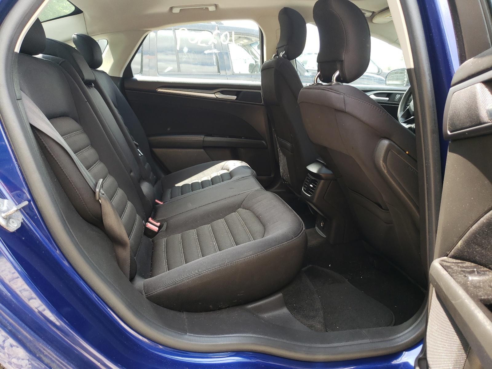 Photo 6 from auction – 2014 FORD FUSION SE with VIN 3FA6P0H75ER145362