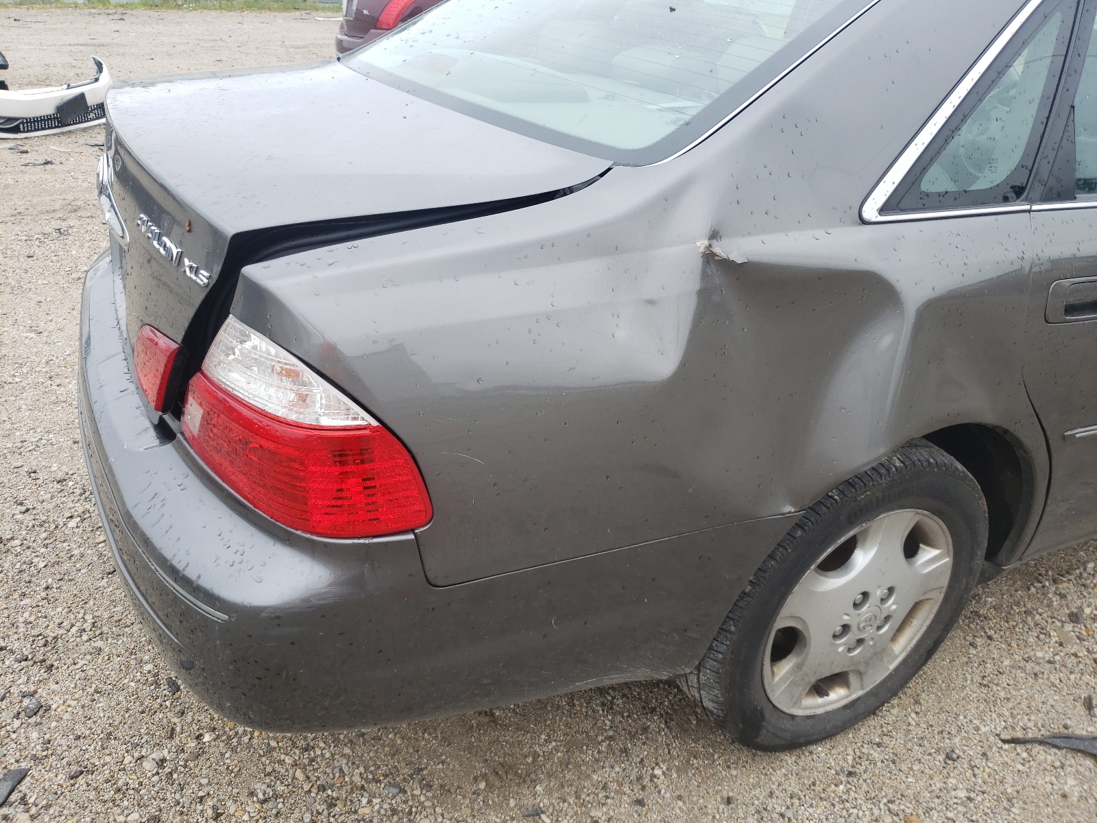 Photo 9 from auction – 2004 TOYOTA AVALON XL with VIN 4T1BF28B94U390258