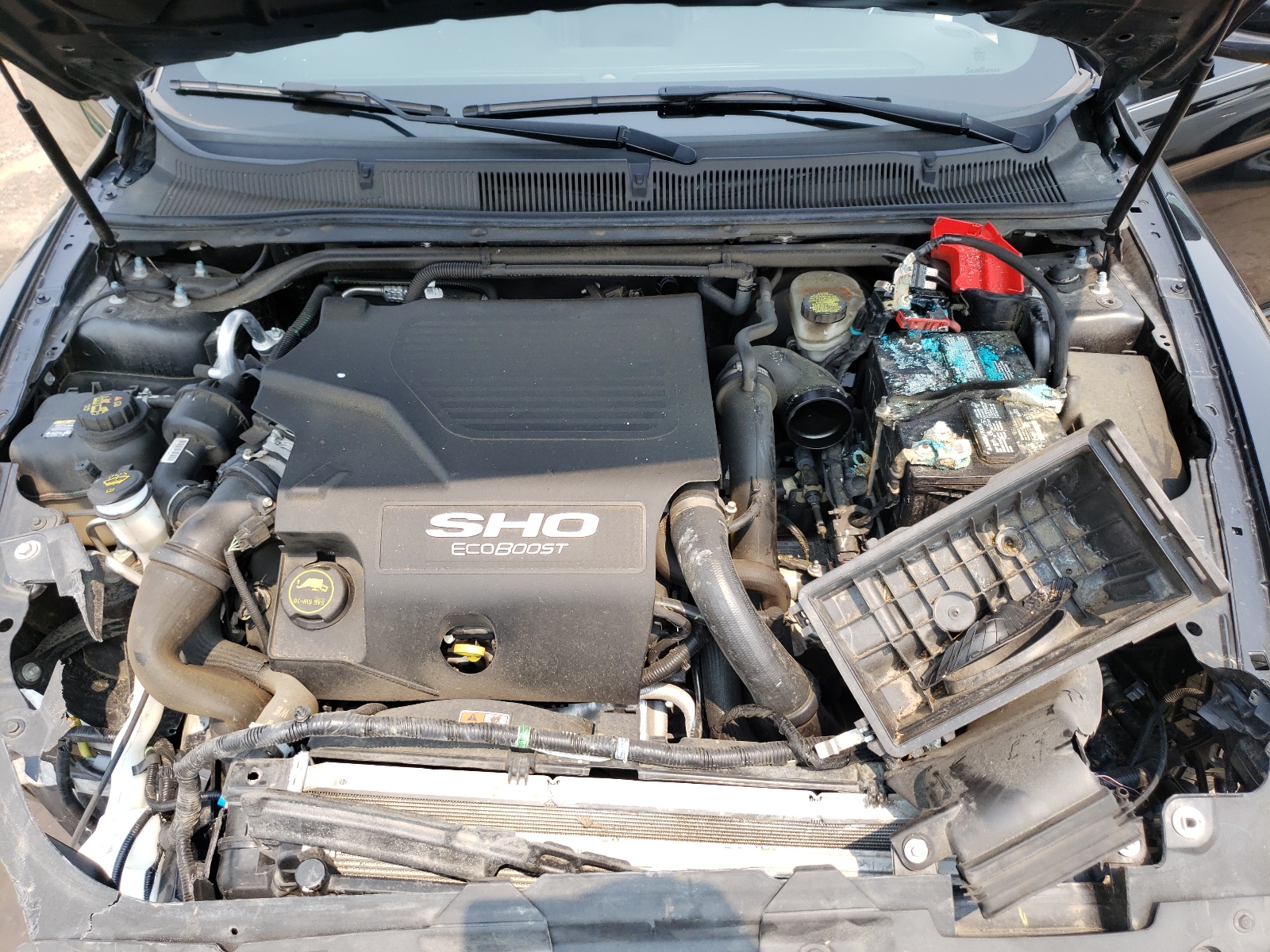 Photo 7 from auction – 2016 FORD TAURUS SHO with VIN 1FAHP2KT8GG147062