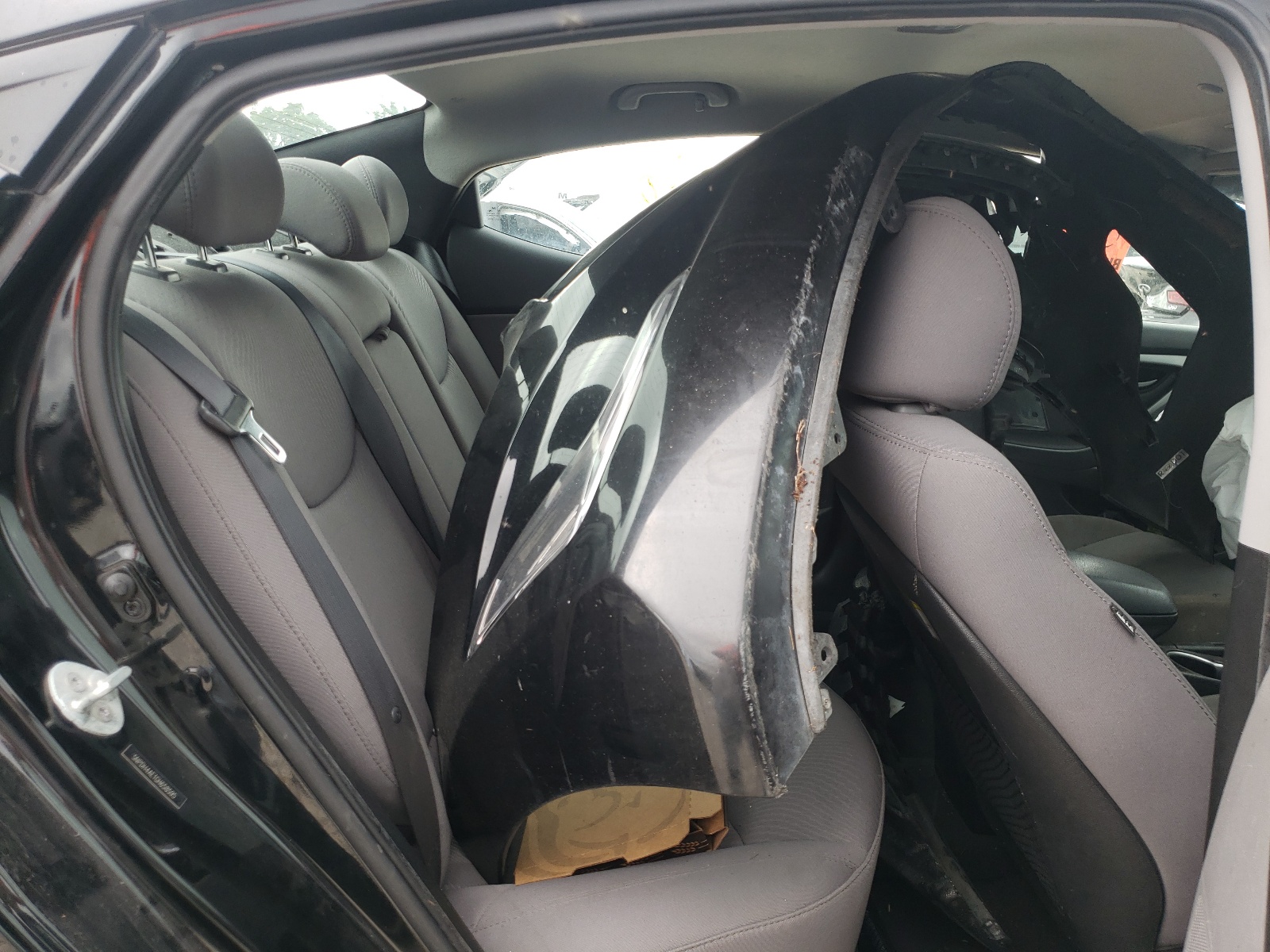 Photo 6 from auction – 2016 HYUNDAI ELANTRA SE with VIN 5NPDH4AE1GH658595