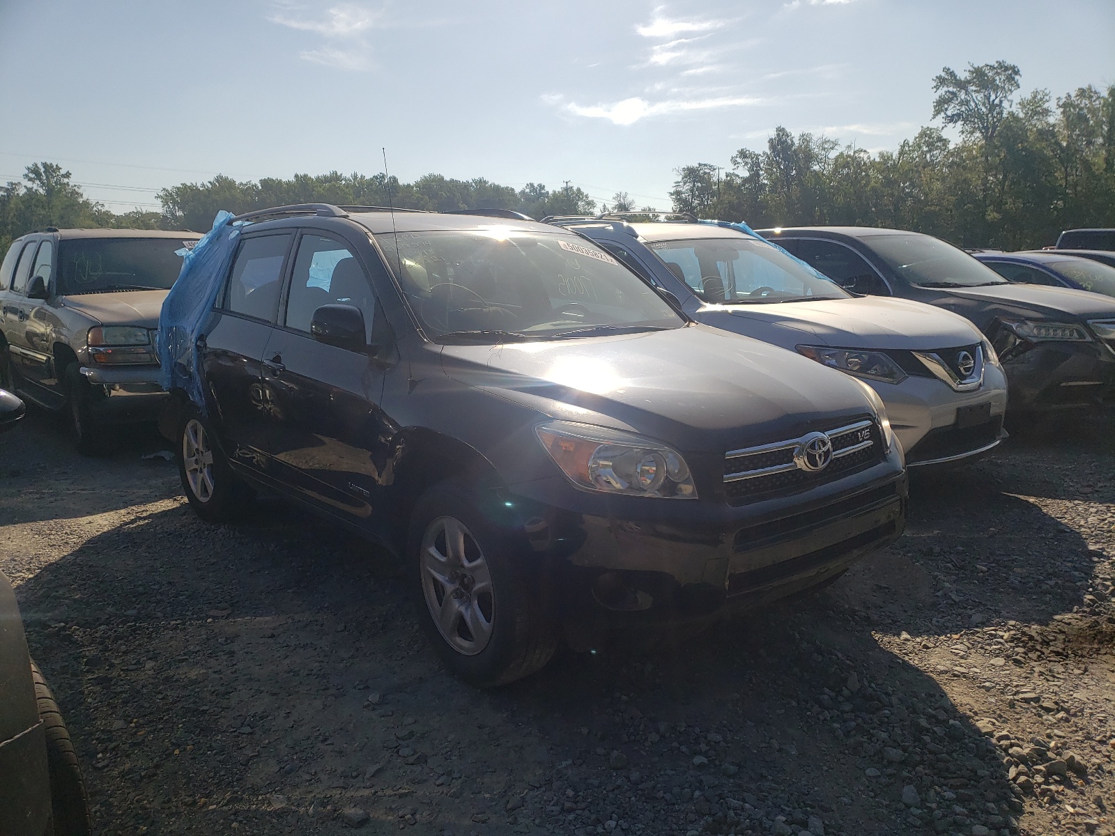 Photo 3 from auction – 2006 TOYOTA RAV4 LIMIT with VIN JTMBK31V665010493
