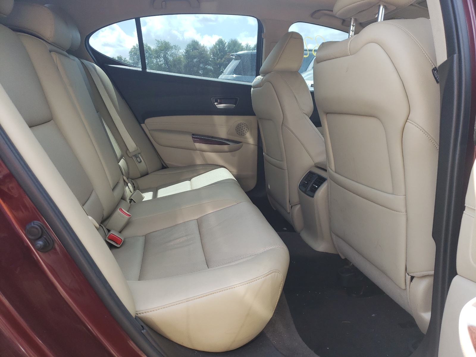 Photo 6 from auction – 2015 ACURA TLX ADVANC with VIN 19UUB2F77FA008516