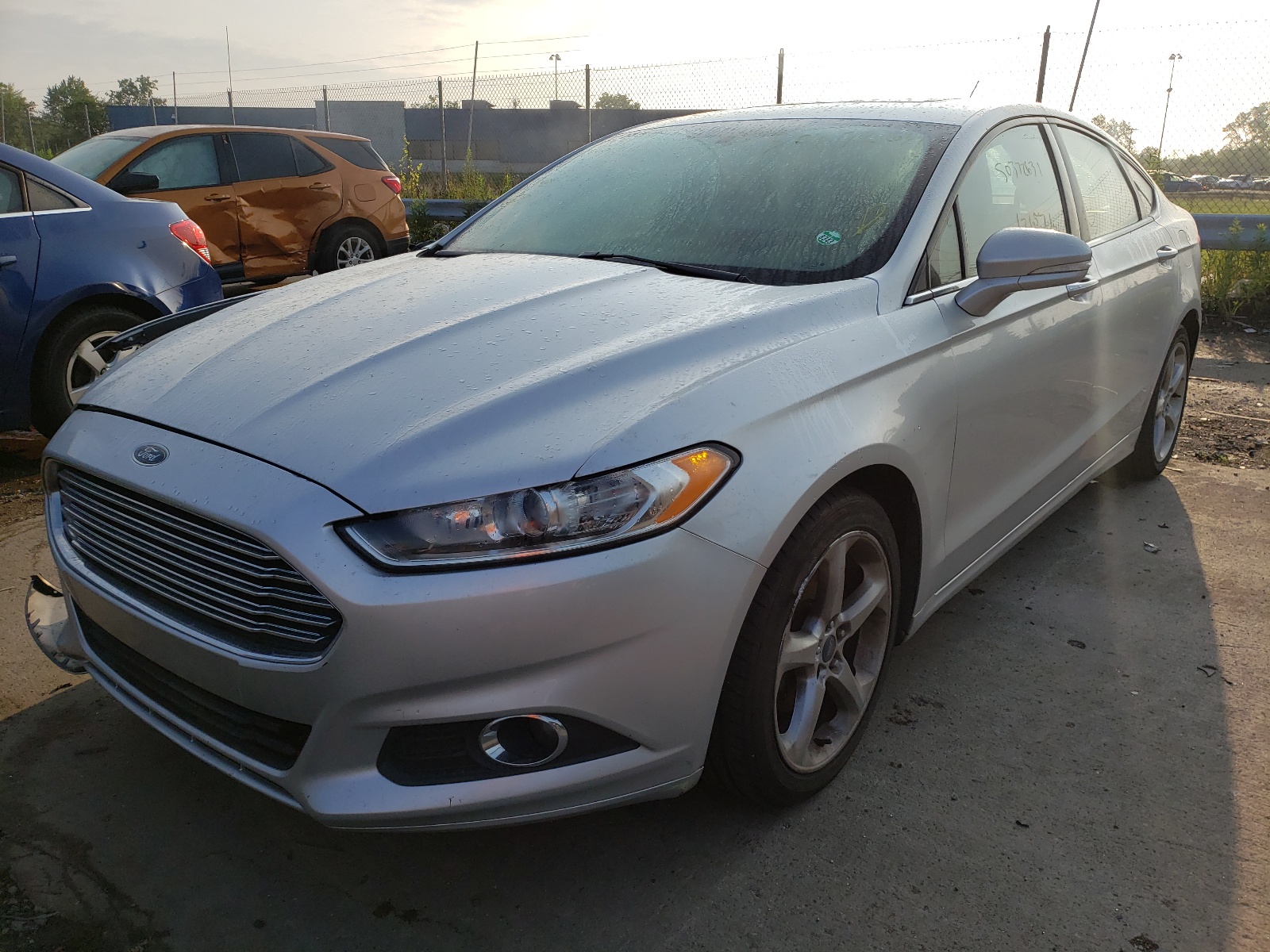 Photo 2 from auction – 2013 FORD FUSION SE with VIN 3FA6P0HR8DR321496
